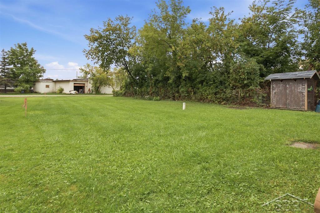Photo 3 of Single family home for sale at 108 Cass St, Houghton Lake, MI 48629 | MLS# 61050222084 | Listing updated on 2026-09-17