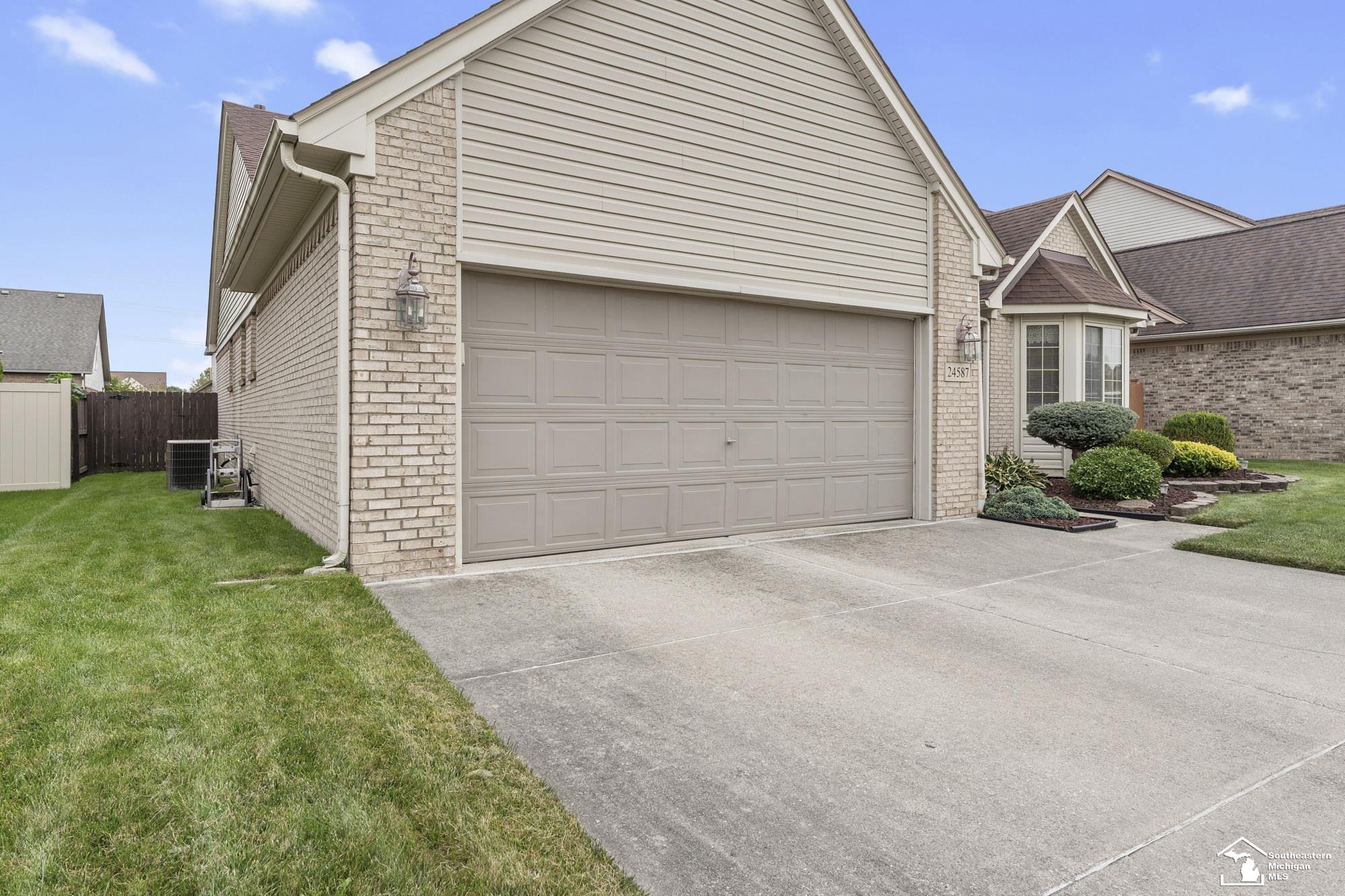Photo 2 of Single family home for sale at 24587 Brentwood Dr, Trenton, MI 48183 | MLS# 57050222093 | Listing updated on 2026-09-17