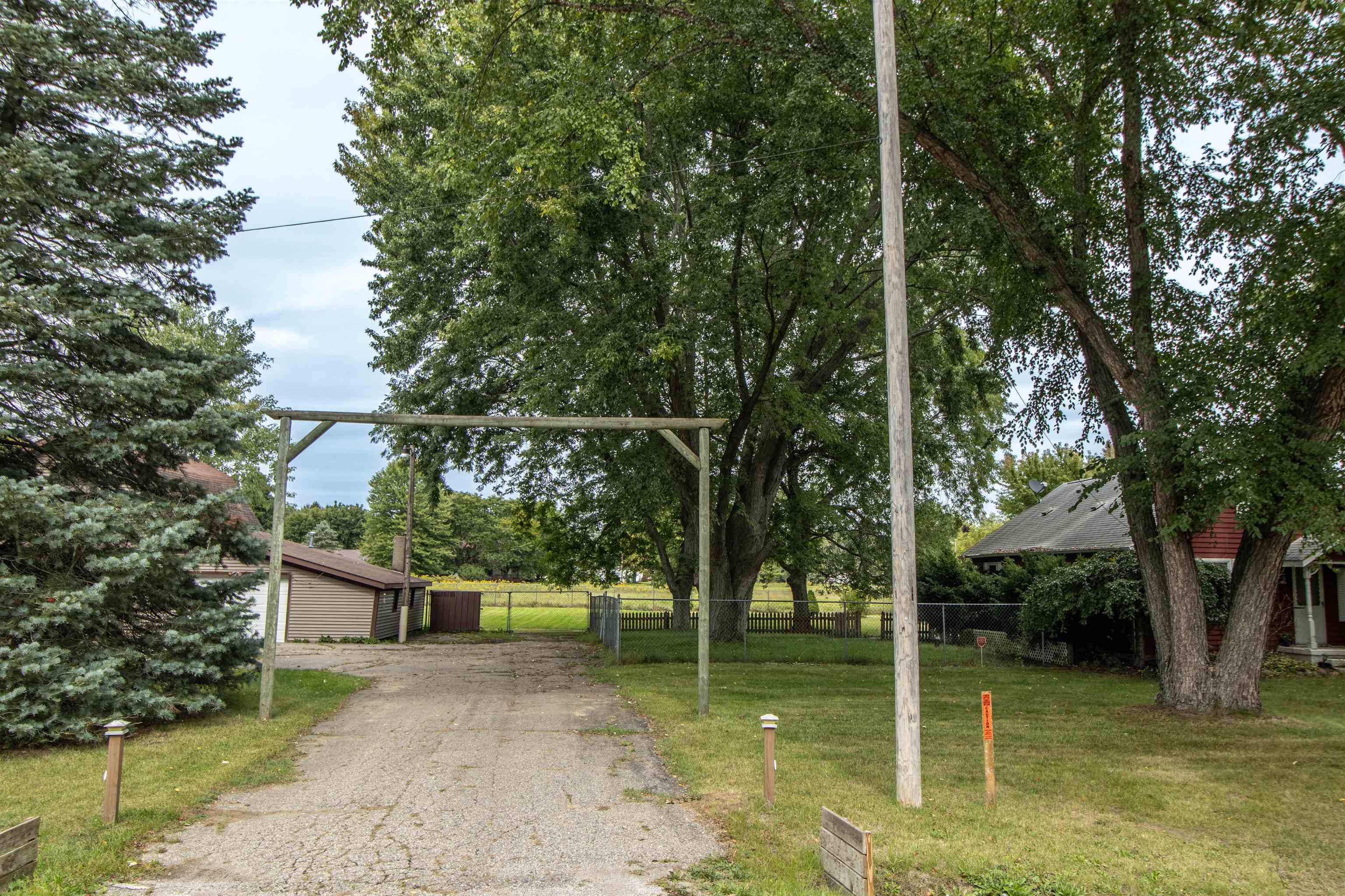 Photo 1 of Single family home for sale at 5014 W Dodge Rd, Clio, MI 48420 | MLS# 5050222100 | Listing updated on 2026-09-17