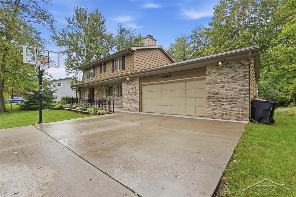 Photo 3 of Single family home for sale at 4501 Forestview Dr, Midland, MI 48642 | MLS# 61050222104 | Listing updated on 2026-09-17