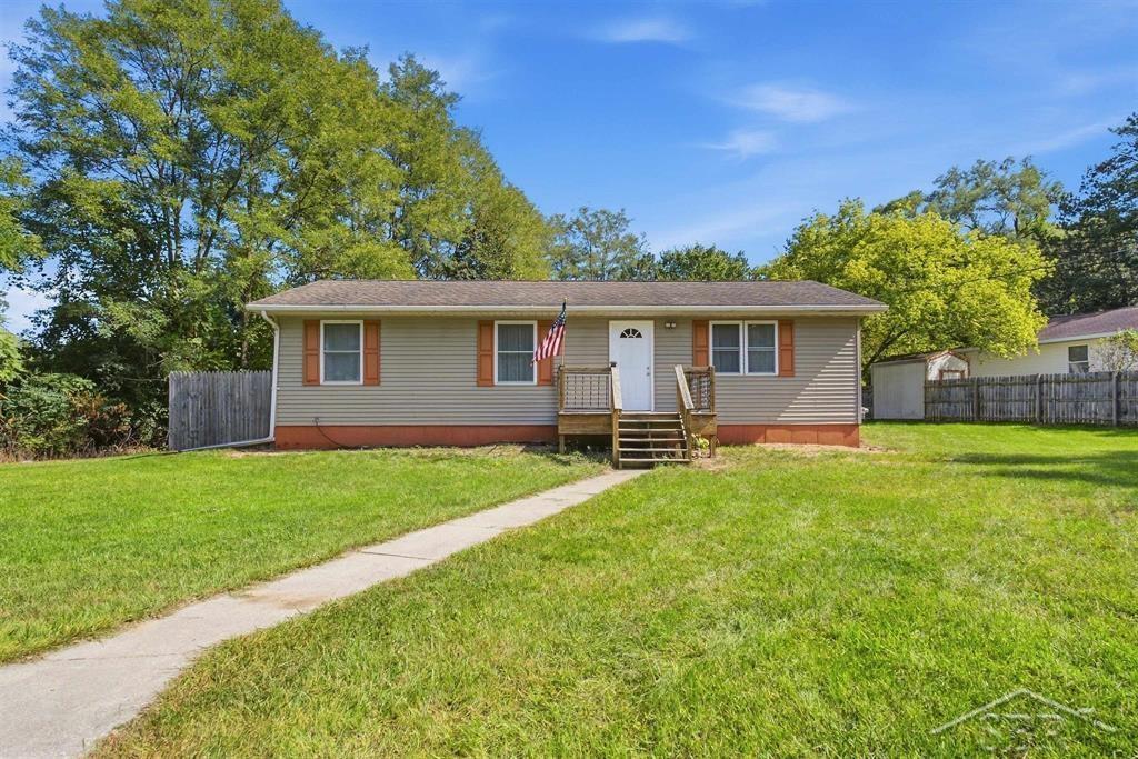 Single family home for sale at 1753 Airway Dr, Mount Pleasant, MI 48858 | MLS# 61050222107