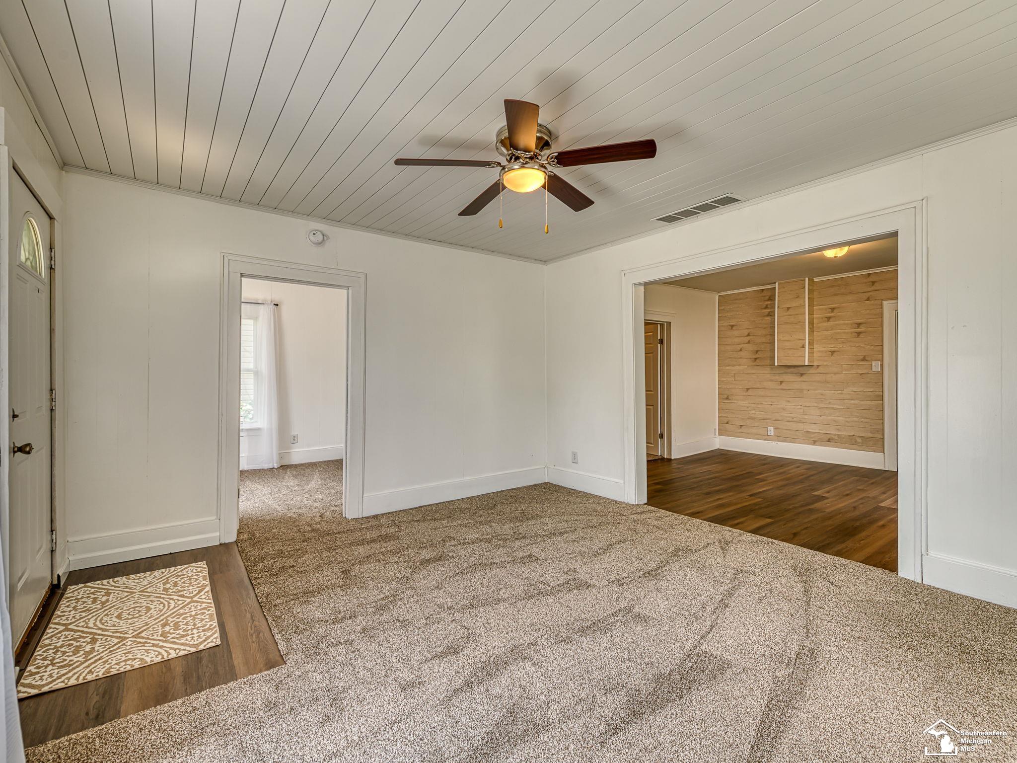 Photo 3 of Single family home for sale at 518 Eastchester St, Monroe, MI 48161 | MLS# 57050222110 | Listing updated on 2026-09-17