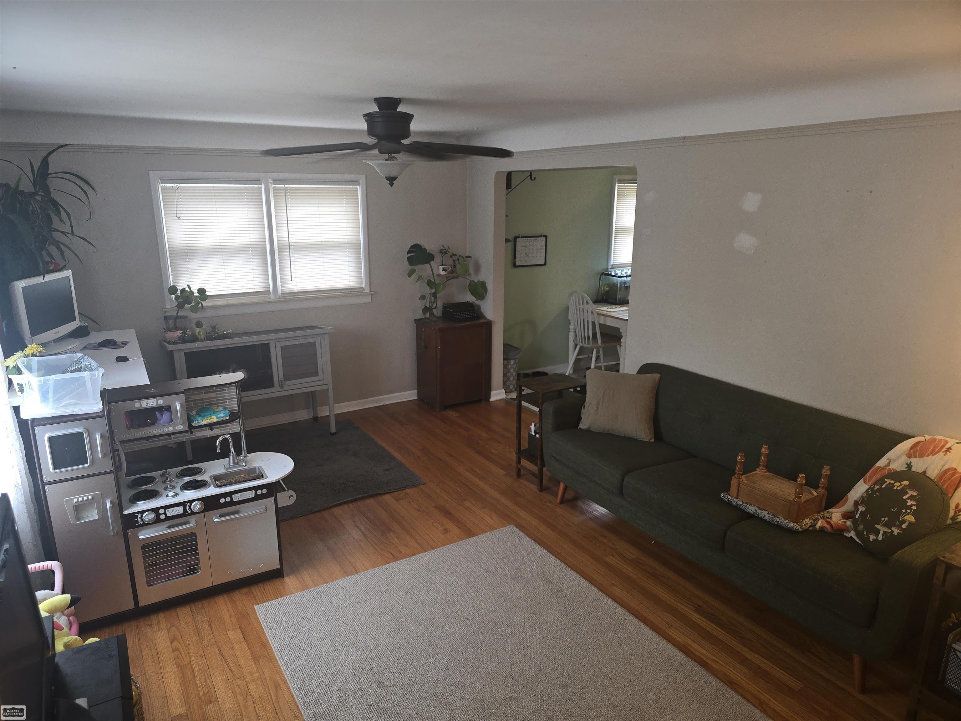 Photo 3 of Single family home for sale at 23805 Cushing Ave, Eastpointe, MI 48021 | MLS# 58050222115 | Listing updated on 2026-09-17
