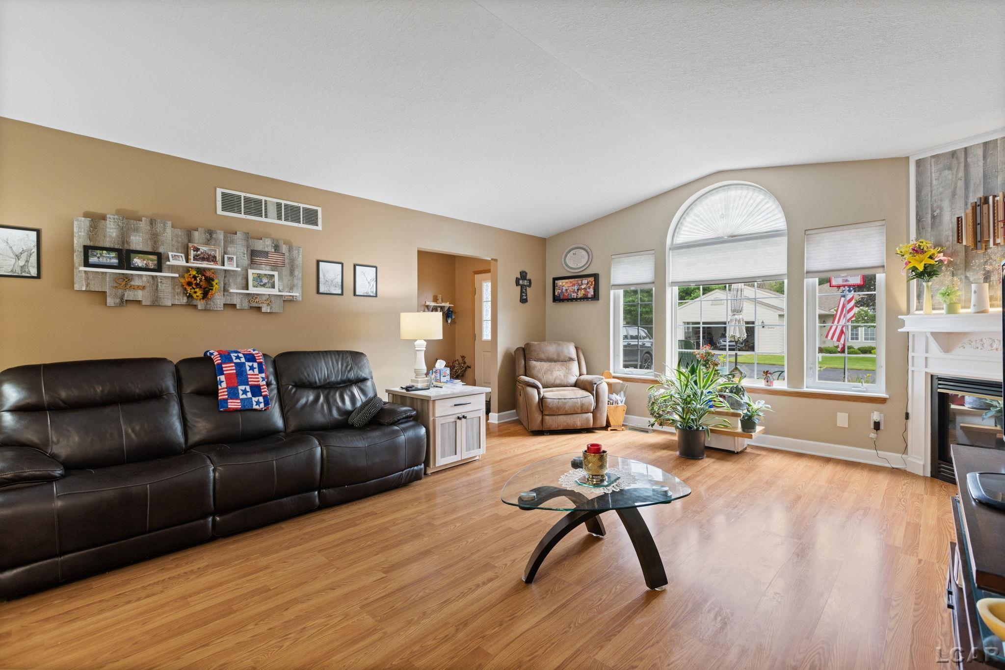 Photo 3 of Condo for sale at 2404 Stillwater Dr, Tecumseh, MI 49286 | MLS# 56050222129 | Listing updated on 2026-09-17