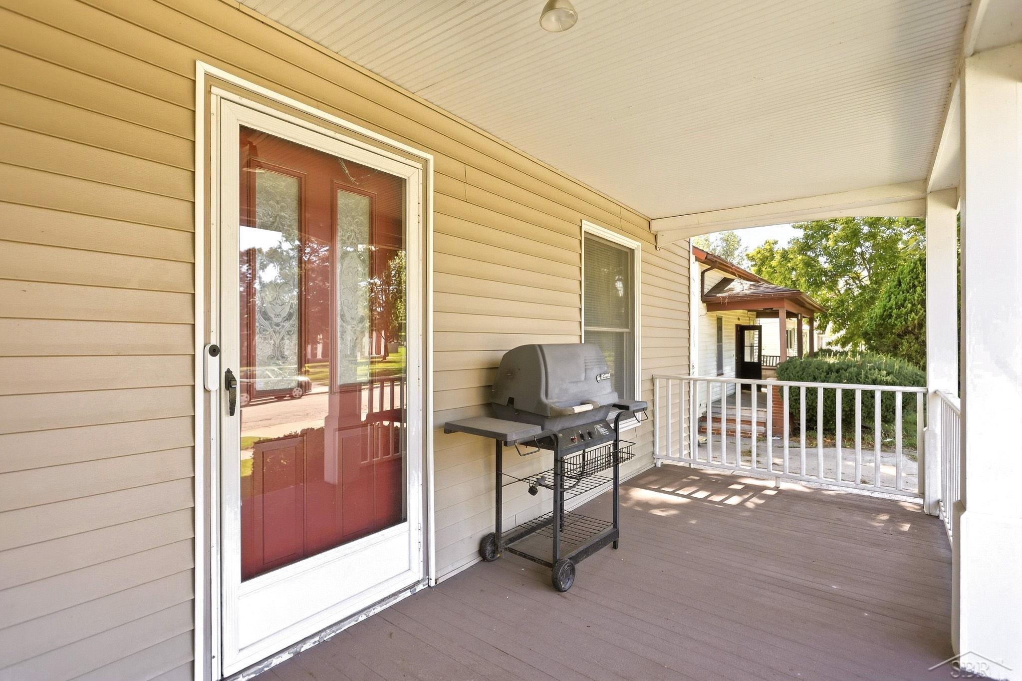 Photo 3 of Single family home for sale at 2450 N Charles St, Saginaw, MI 48602 | MLS# 61050222131 | Listing updated on 2026-09-17