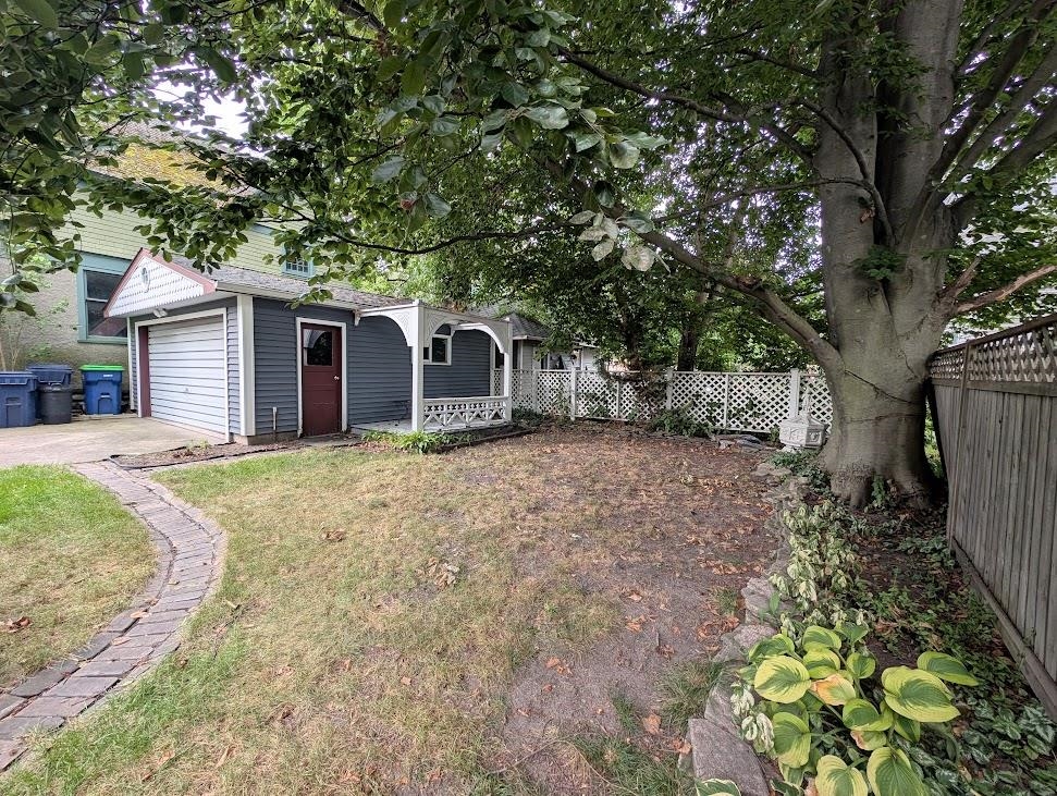 Photo 3 of Single family home for sale at 803 N Mclellan St, Bay City, MI 48708 | MLS# 50222145 | Listing updated on 2026-09-17