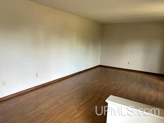 Photo 4 of Single family home for sale at 1307 E Grant St, Iron Mountain, MI 49801 | MLS# 50222151 | Listing updated on 2026-10-07