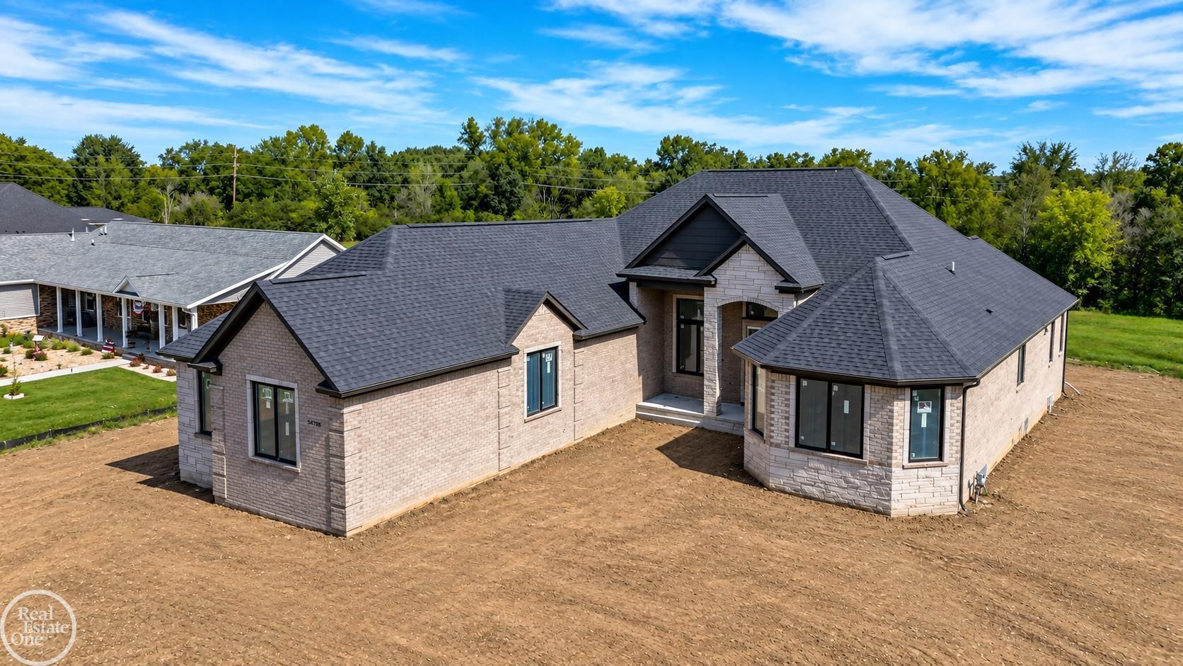 Photo 2 of Single family home for sale at 54760 Washington St, Chesterfield, MI 48047 | MLS# 58050222153 | Listing updated on 2026-09-17