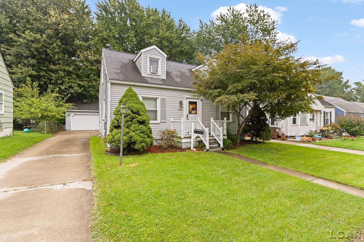 Photo 2 of Single family home for sale at 622 Lenawee St, Adrian, MI 49221 | MLS# 56050222159 | Listing updated on 2026-09-17