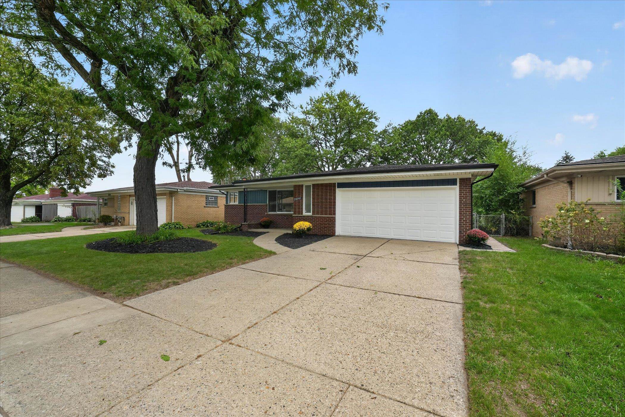 Photo 3 of Single family home for sale at 26632 Marilyn Ave, Warren, MI 48089 | MLS# 58050222160 | Listing updated on 2026-09-18