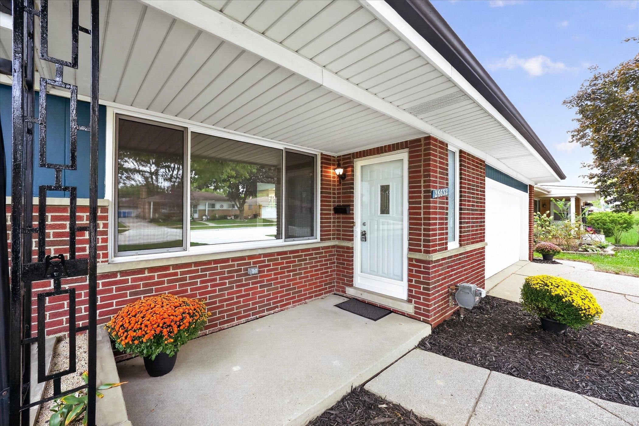 Photo 4 of Single family home for sale at 26632 Marilyn Ave, Warren, MI 48089 | MLS# 58050222160 | Listing updated on 2026-09-18