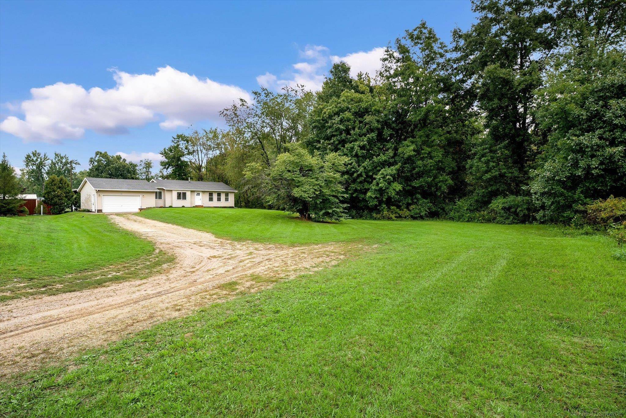 Photo 2 of Single family home for sale at 4413 David Dr, Hastings, MI 49058 | MLS# 58050222162 | Listing updated on 2026-09-18