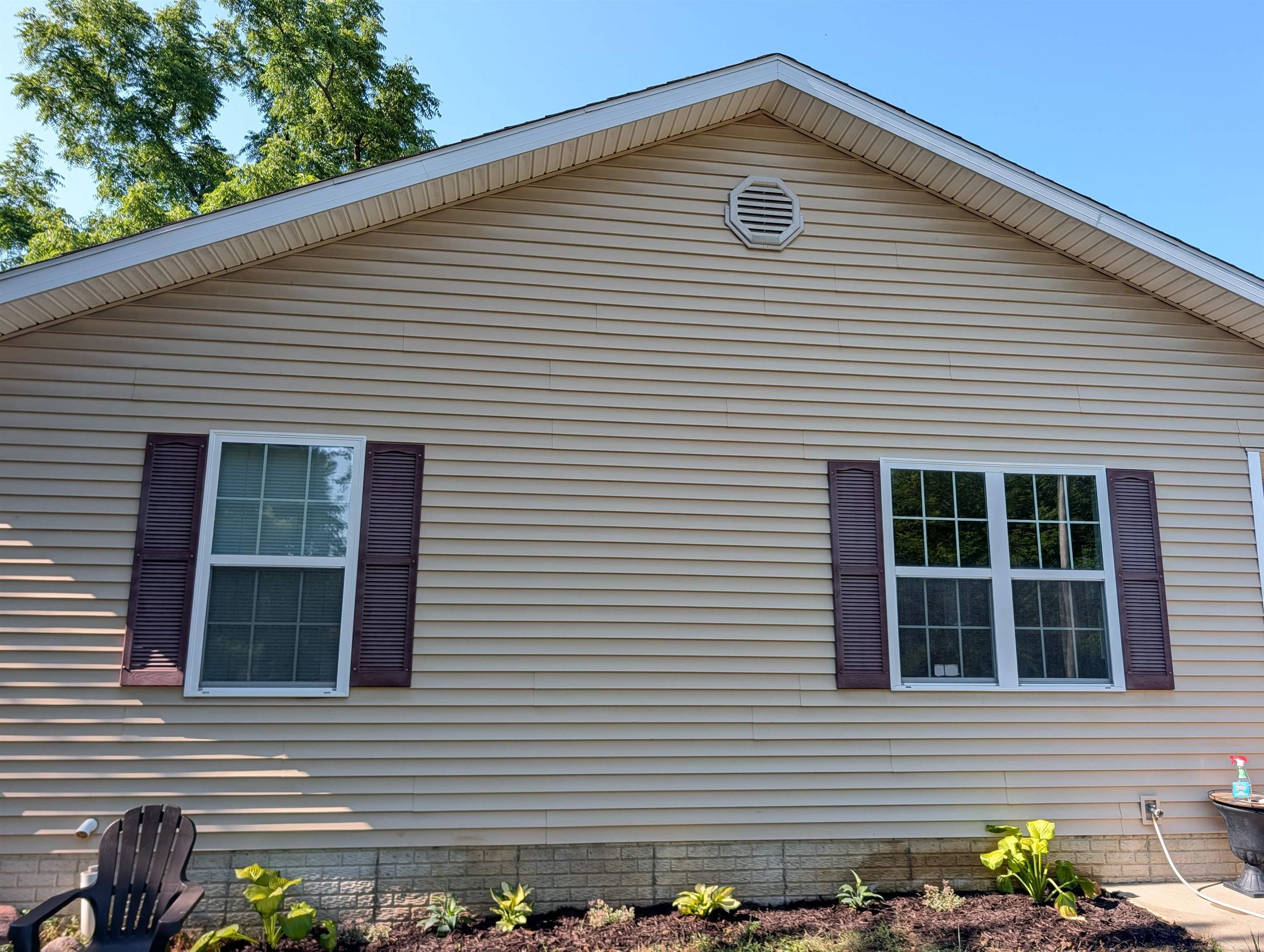 Photo 2 of Single family home for sale at 2275 Lincoln Manor Ave, Grand Blanc, MI 48507 | MLS# 58050222185 | Listing updated on 2026-09-17