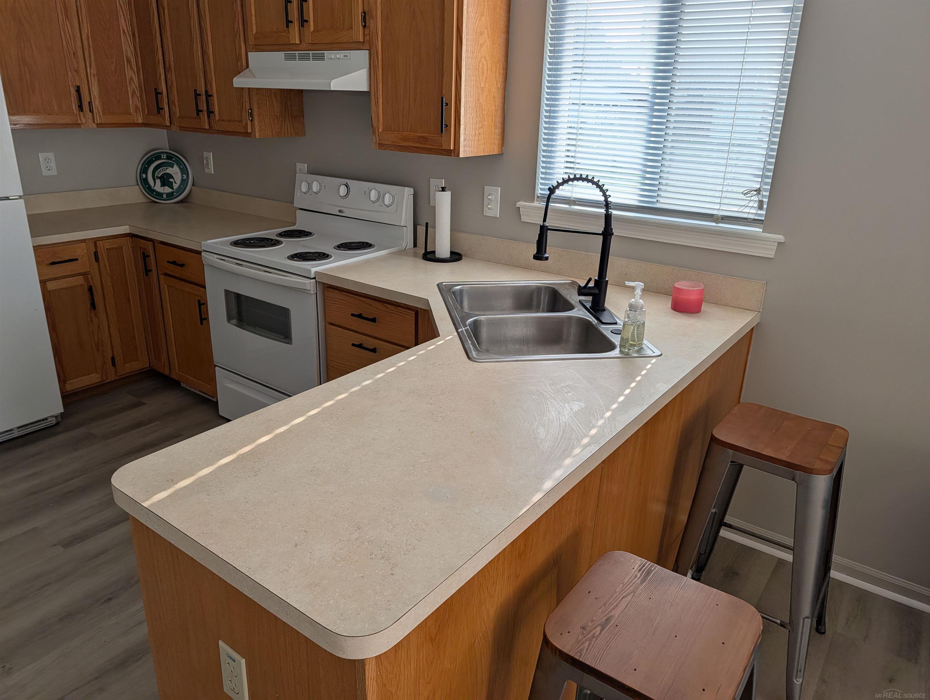 Photo 4 of Single family home for sale at 2275 Lincoln Manor Ave, Grand Blanc, MI 48507 | MLS# 58050222185 | Listing updated on 2026-09-17