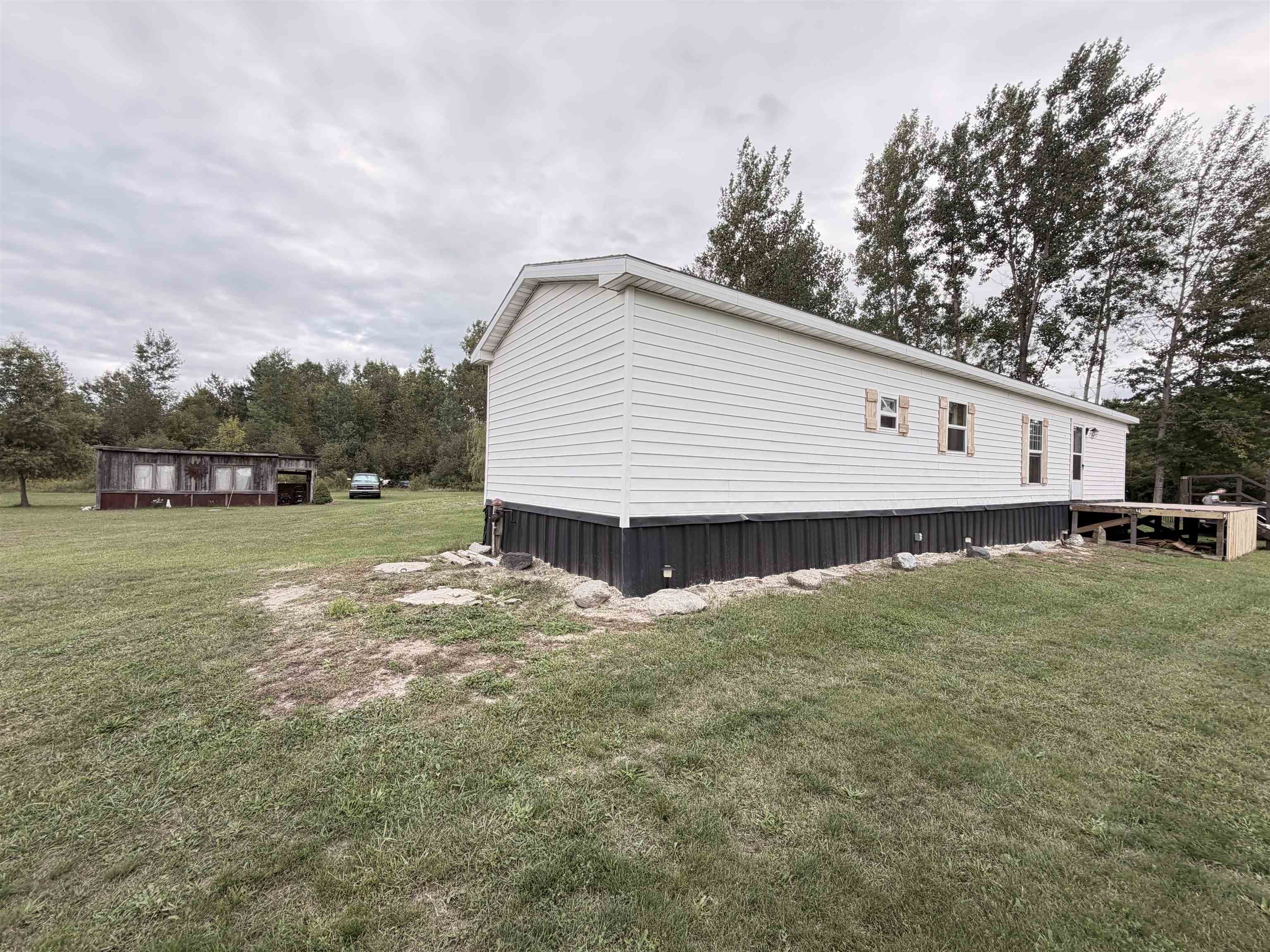 Photo 2 of Single family home for sale at 5555 S Bard Rds, Beaverton, MI 48612 | MLS# 50222190 | Listing updated on 2026-09-18