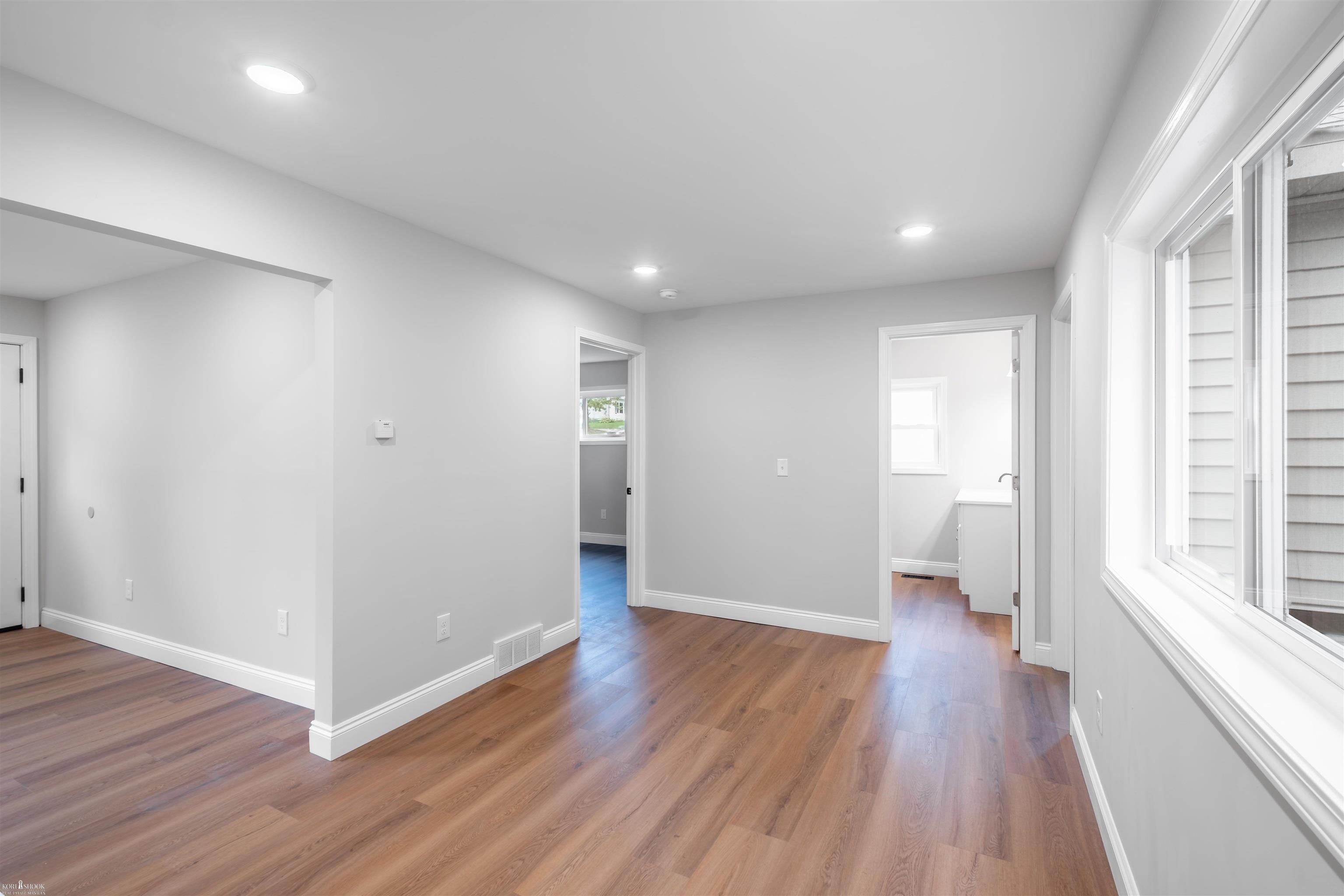 Photo 3 of Single family home for sale at 1126 S Shiawassee St, Owosso, MI 48867 | MLS# 5050222192 | Listing updated on 2026-09-25