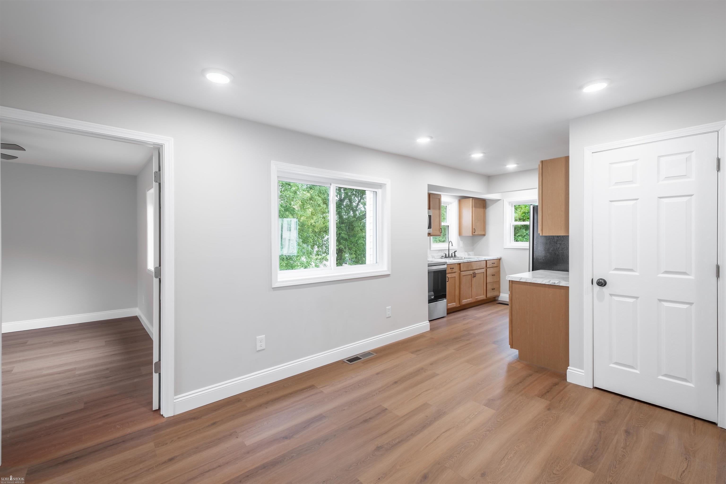Photo 4 of Single family home for sale at 1126 S Shiawassee St, Owosso, MI 48867 | MLS# 5050222192 | Listing updated on 2026-09-25