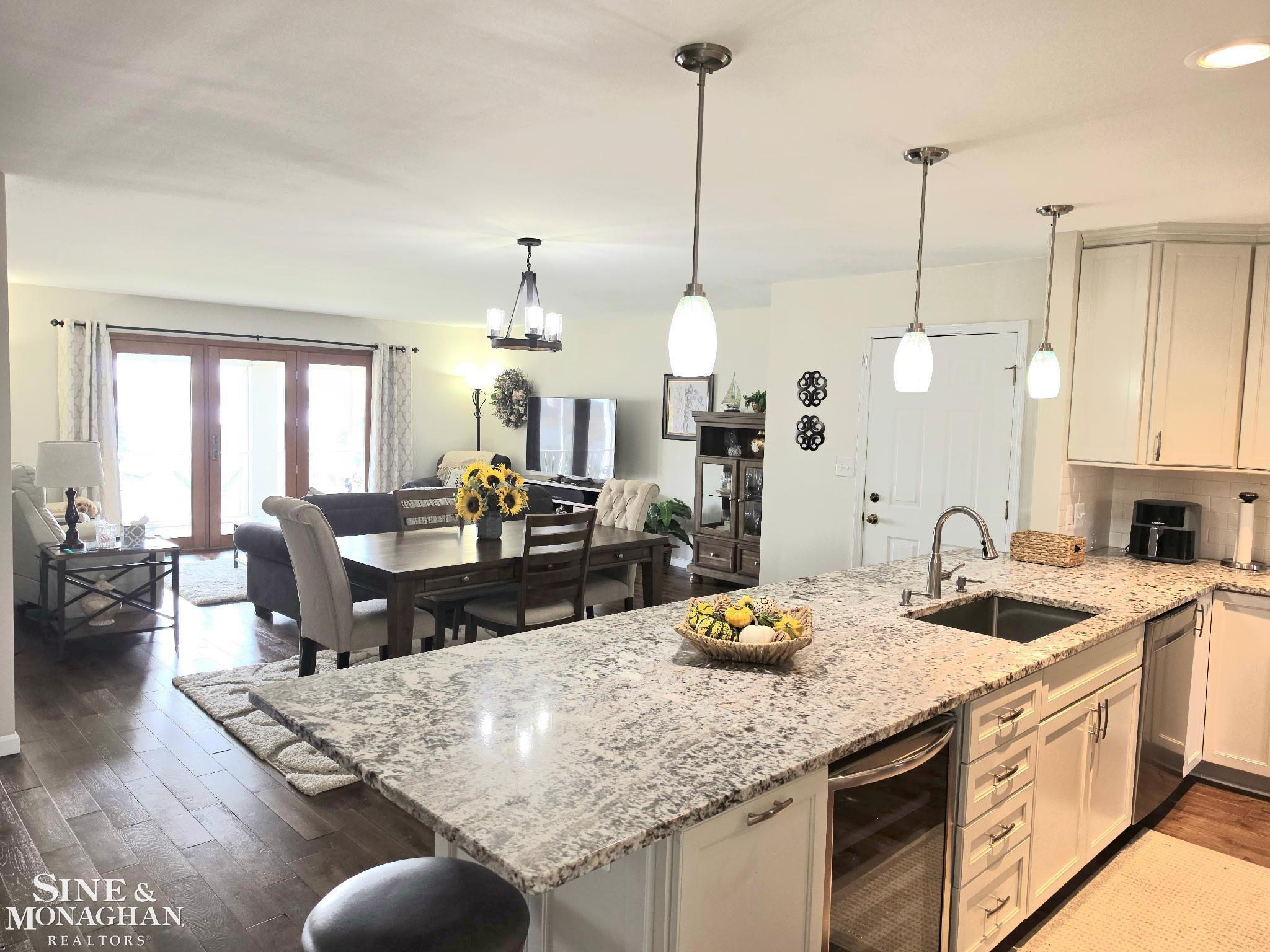 Photo 3 of Sale Pending at 601 N Riverside Ave #4, Saint Clair, MI 48079 | MLS# 50222197 | Listing updated on 2026-09-24