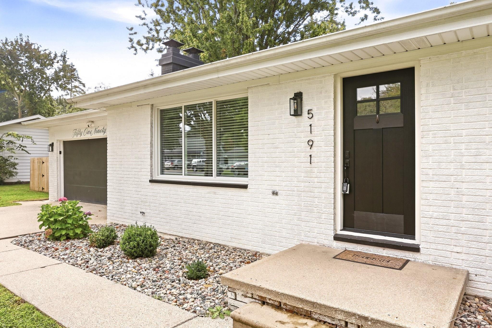 Photo 4 of Single family home for sale at 5191 Clara Dr, Saginaw, MI 48638 | MLS# 61050222200 | Listing updated on 2026-09-18