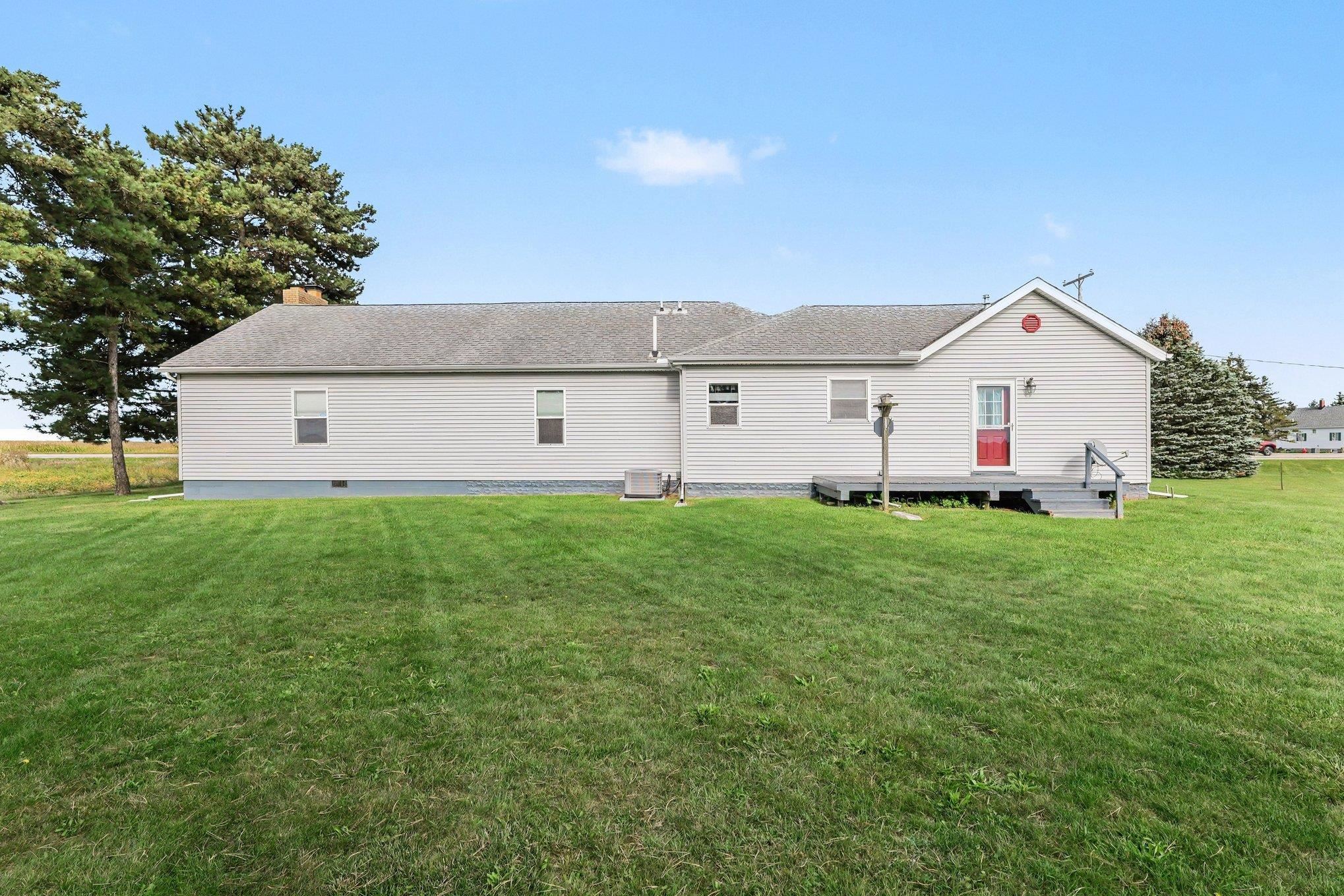 Photo 2 of Single family home for sale at 1218 S Tuscola Rd, Bay City, MI 48708 | MLS# 50222204 | Listing updated on 2026-09-18