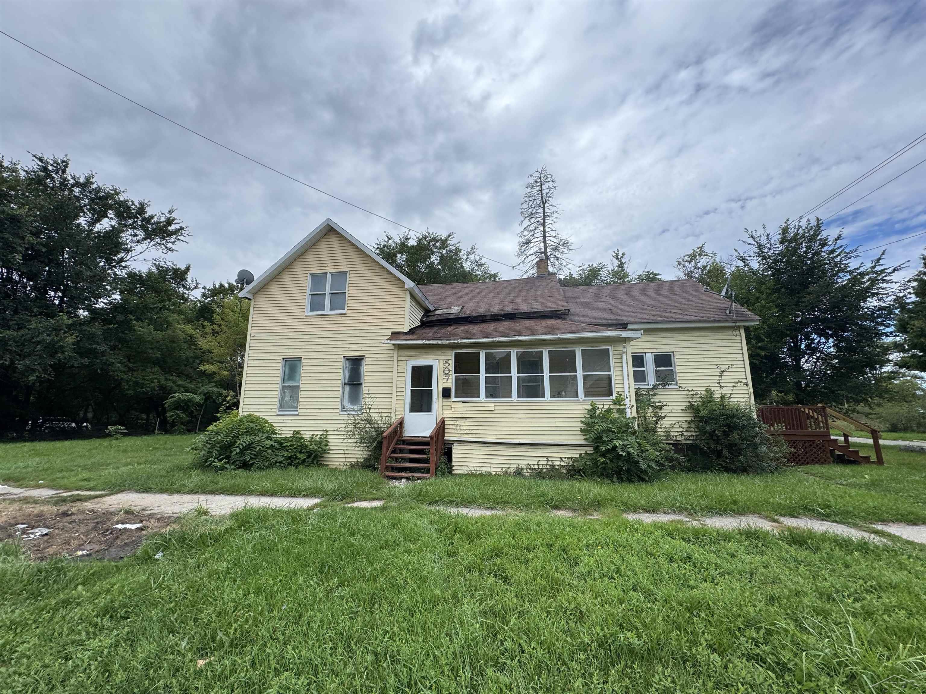 Single family home for sale at 507 S 14th Street, Saginaw, MI 48601 | MLS# 61050222207