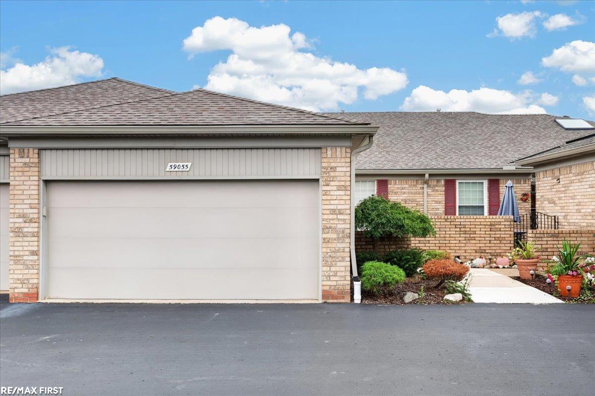 Photo 2 of Condo for sale at 59055 Golden Oak Ct, Washington, MI 48094 | MLS# 58050222209 | Listing updated on 2026-09-18