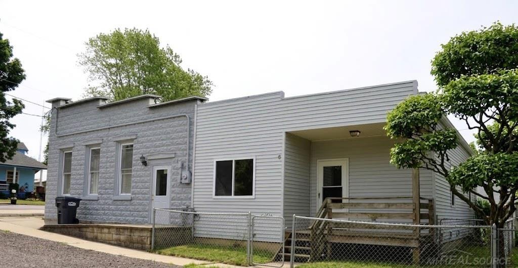 Photo 3 of Single family home for sale at 210 N Van Buren St, Bloomingdale, MI 49026 | MLS# 58050222219 | Listing updated on 2026-09-18