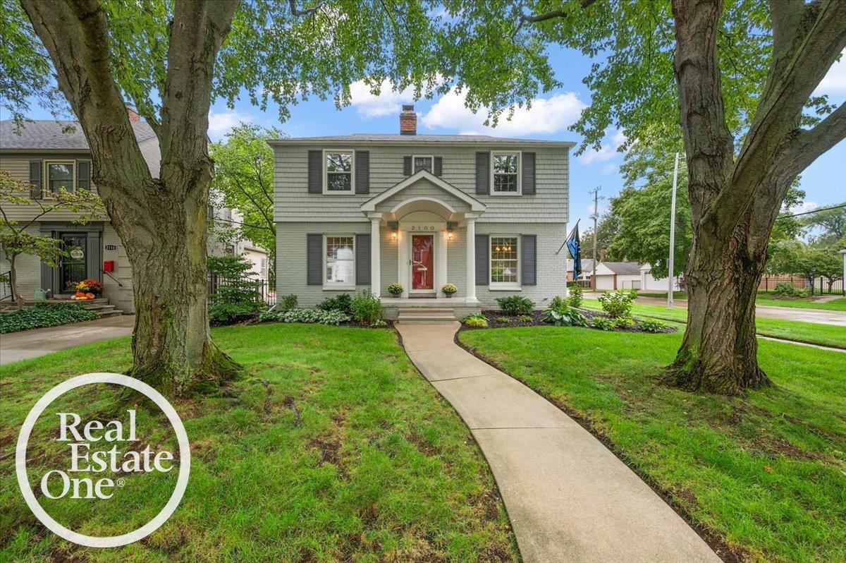 Photo 2 of Single family home for sale at 2100 Fleetwood Dr, Grosse Pointe Woods, MI 48236 | MLS# 58050222221 | Listing updated on 2026-09-18