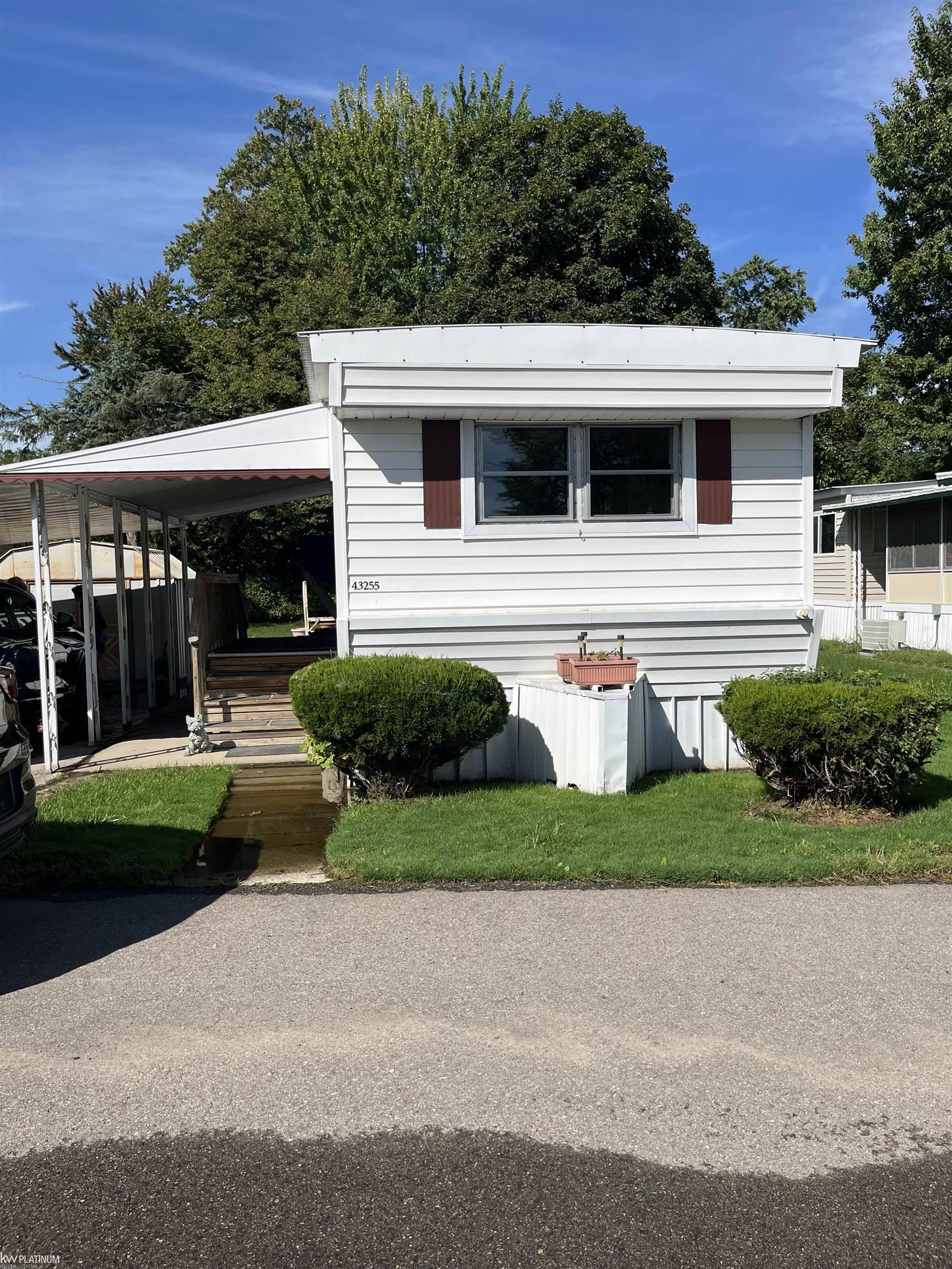 Photo 1 of Single family home for sale at 43255 Labelle St, Harrison Township, MI 48045 | MLS# 58050222227 | Listing updated on 2026-09-18