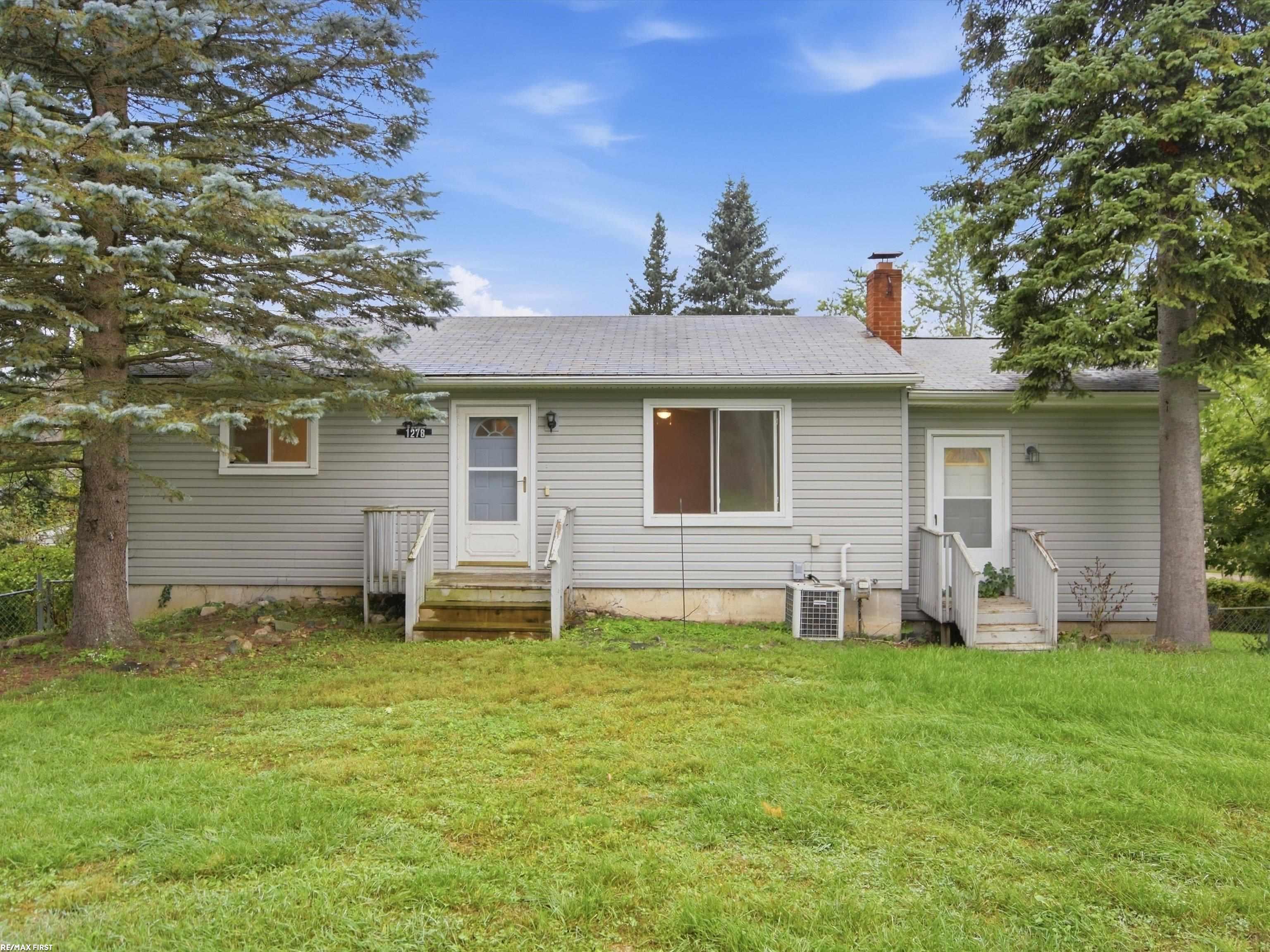 Photo 1 of Single family home for sale at 1278 Oregon Blvd, Waterford, MI 48327 | MLS# 58050222228 | Listing updated on 2026-09-18