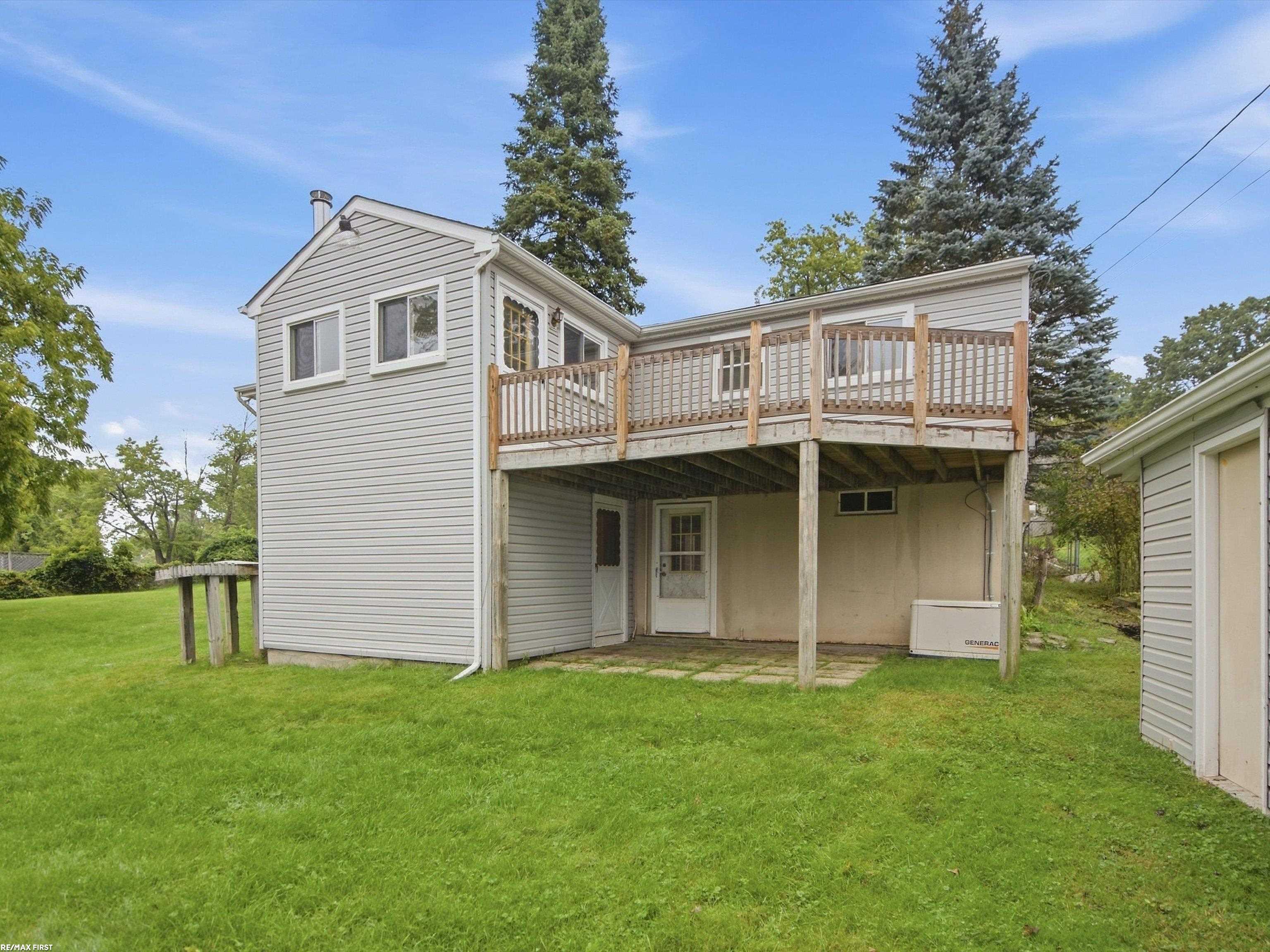 Photo 3 of Single family home for sale at 1278 Oregon Blvd, Waterford, MI 48327 | MLS# 58050222228 | Listing updated on 2026-09-18