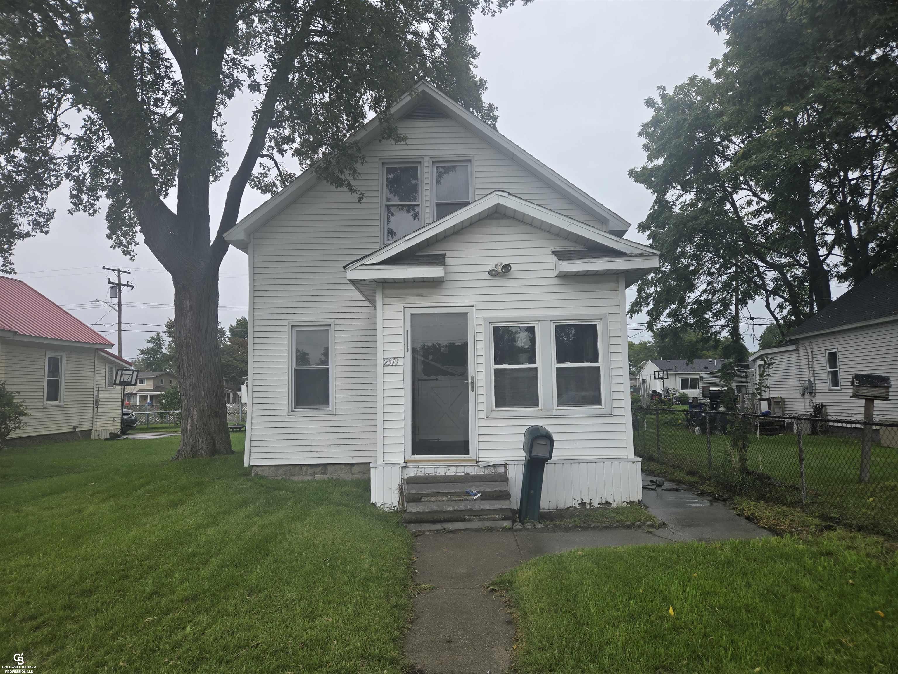 Photo 3 of Single family home for sale at 2519 Vanness St, Port Huron, MI 48060 | MLS# 50222231 | Listing updated on 2026-09-18