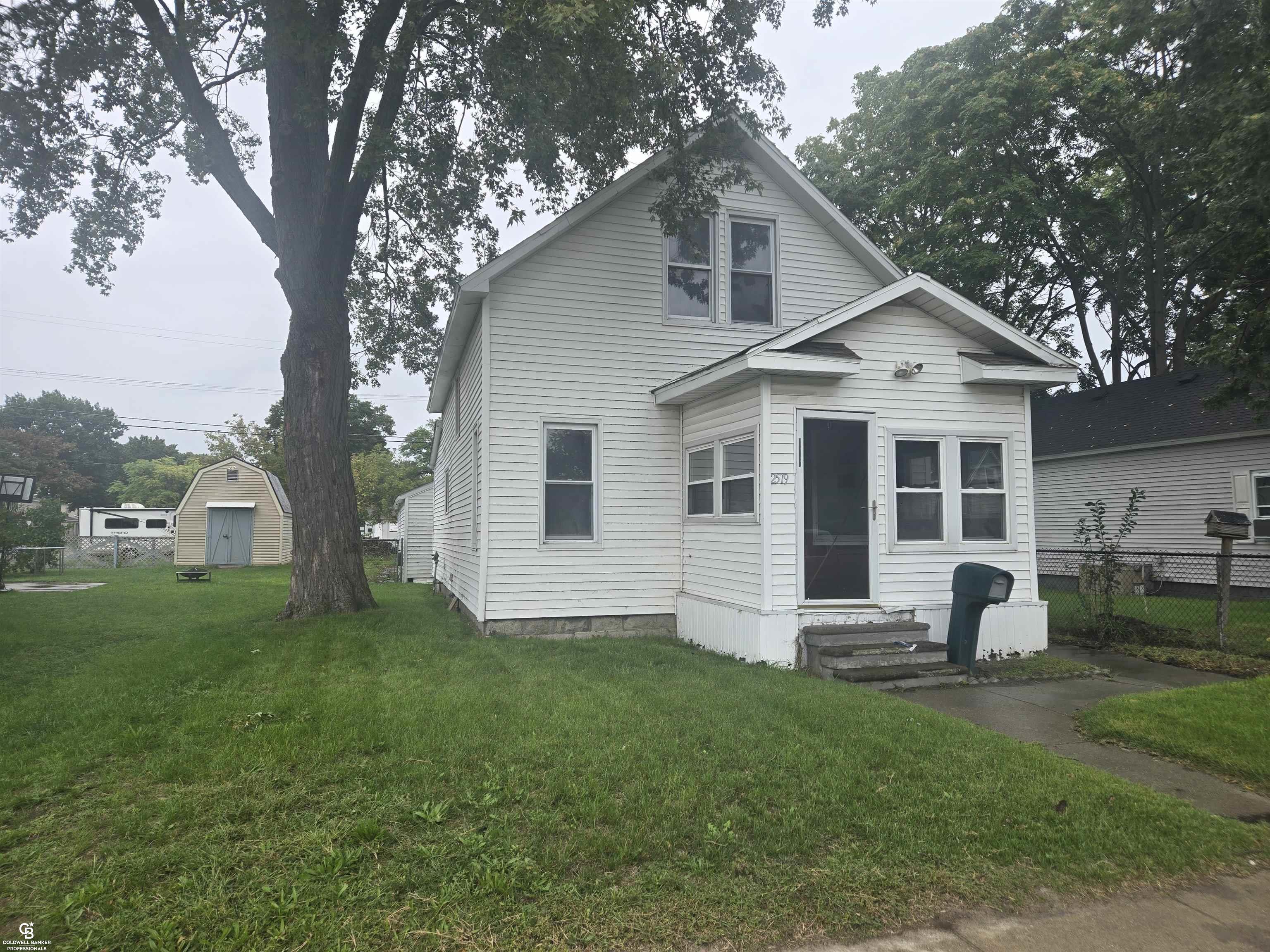 Photo 3 of Single family home for sale at 2519 Vanness St, Port Huron, MI 48060 | MLS# 58050222231 | Listing updated on 2026-09-18