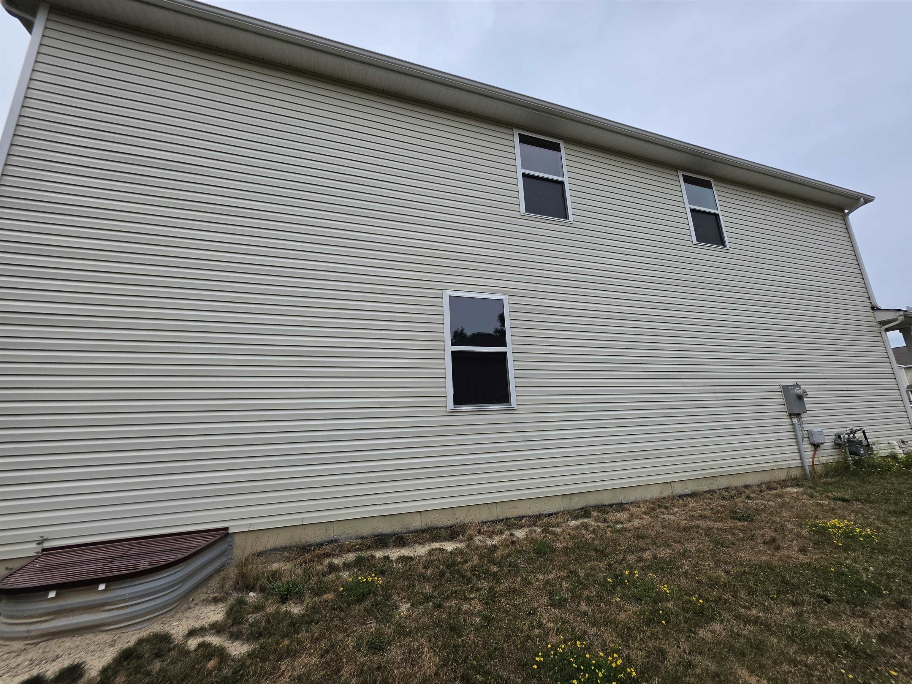 Photo 3 of Single family home for sale at 2345 Scenic Holw Dr, Grand Blanc, MI 48439 | MLS# 5050222238 | Listing updated on 2026-09-21