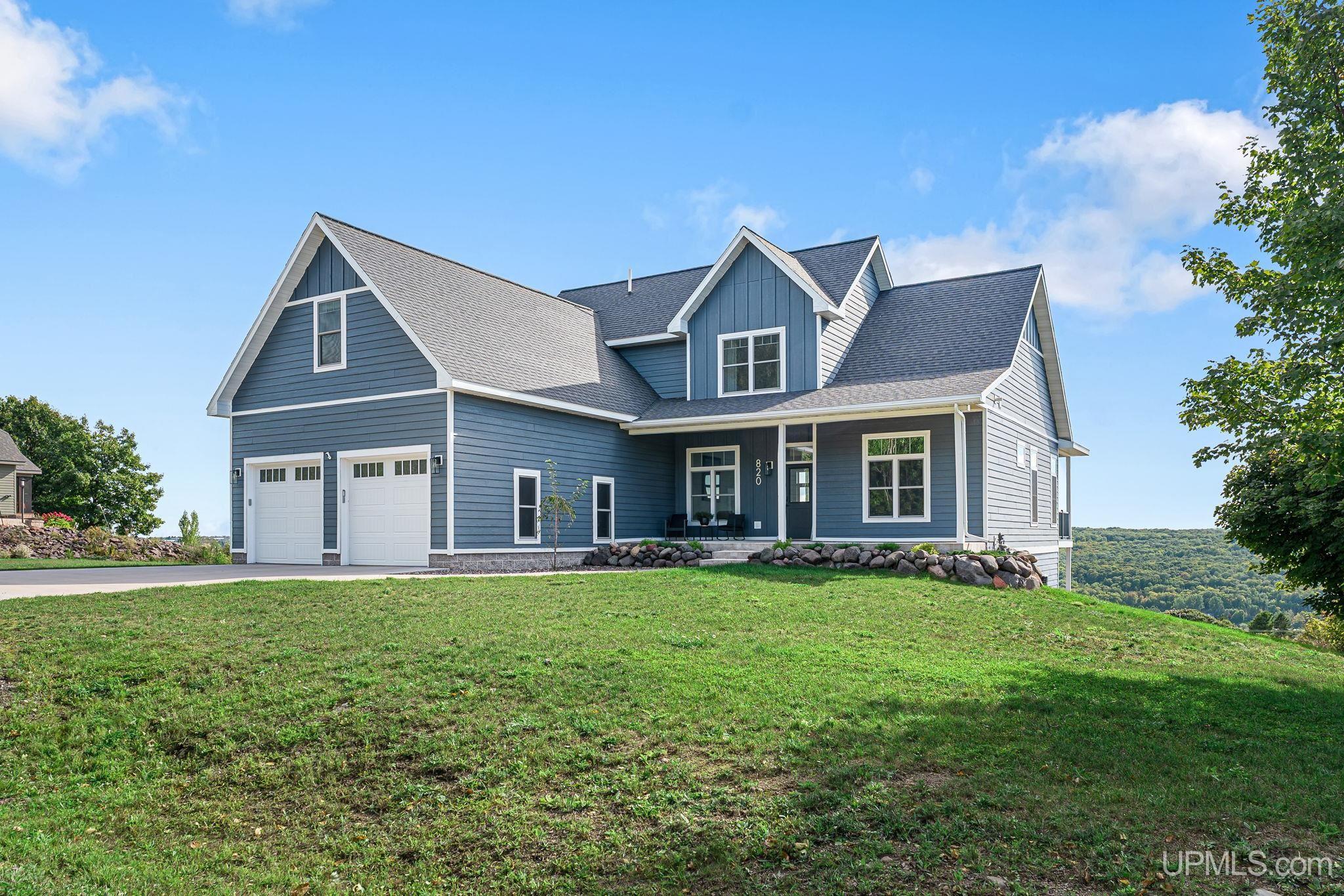 Photo 1 of Single family home for sale at 820 Valley View Dr, Hancock, MI 49930 | MLS# 50222246 | Listing updated on 2026-09-18