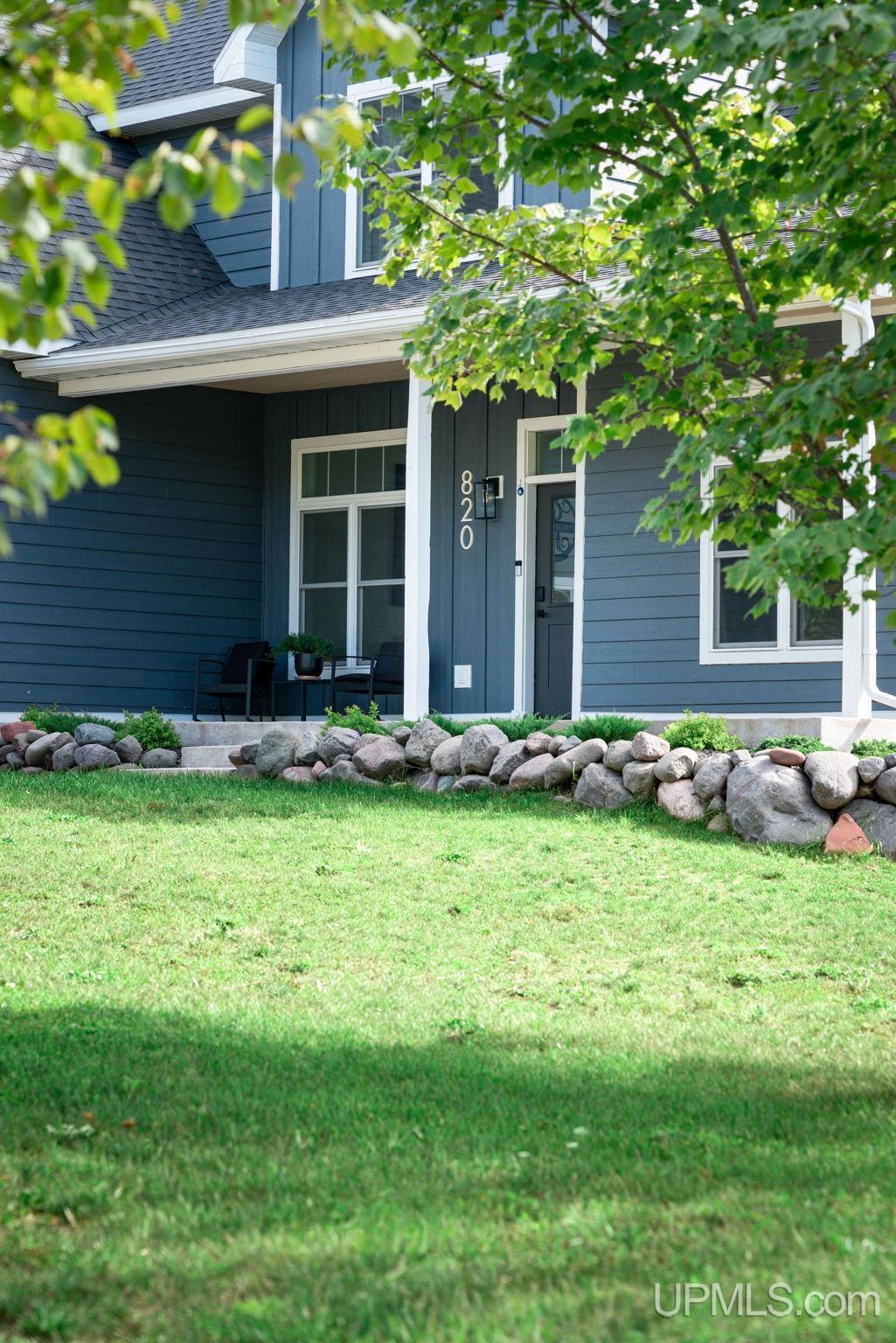 Photo 3 of Single family home for sale at 820 Valley View Dr, Hancock, MI 49930 | MLS# 50222246 | Listing updated on 2026-09-18