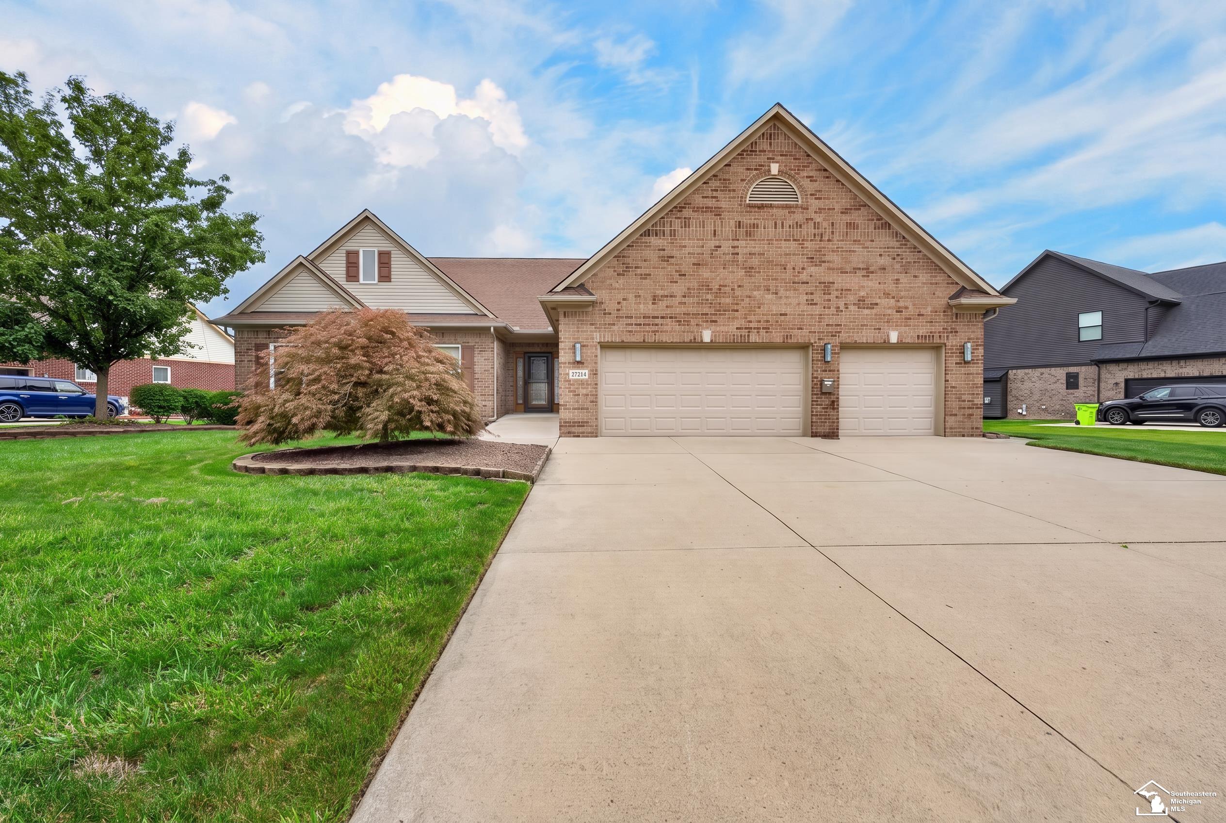Photo 1 of Single family home for sale at 27214 Celtic Dr, Flat Rock, MI 48134 | MLS# 57050222255 | Listing updated on 2026-09-19
