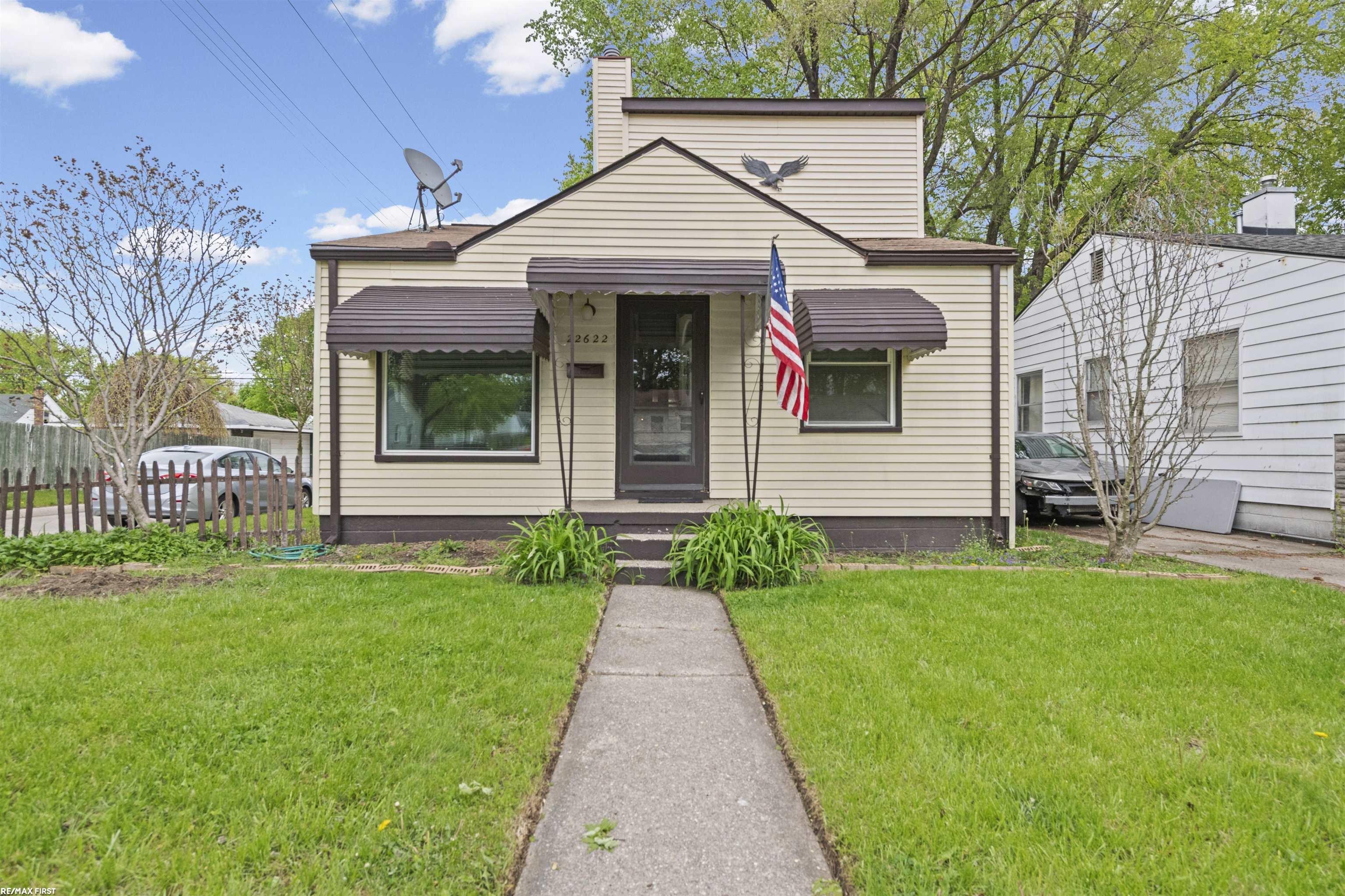 Photo 3 of Single family home for sale at 22622 Sharrow St, Warren, MI 48089 | MLS# 58050222256 | Listing updated on 2026-09-18