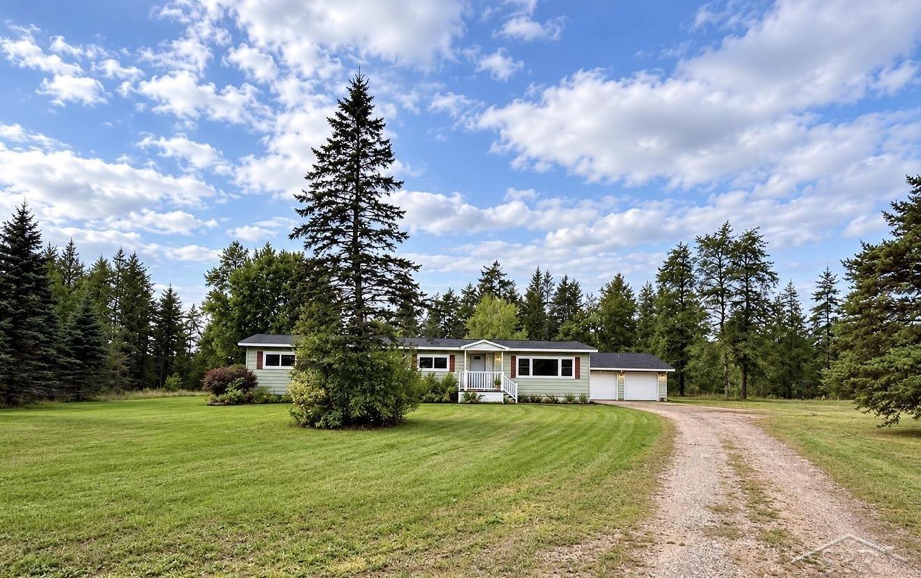 Photo 3 of Single family home for sale at 115 N Marshall Dr, Gwinn, MI 49841 | MLS# 61050222265 | Listing updated on 2026-09-25