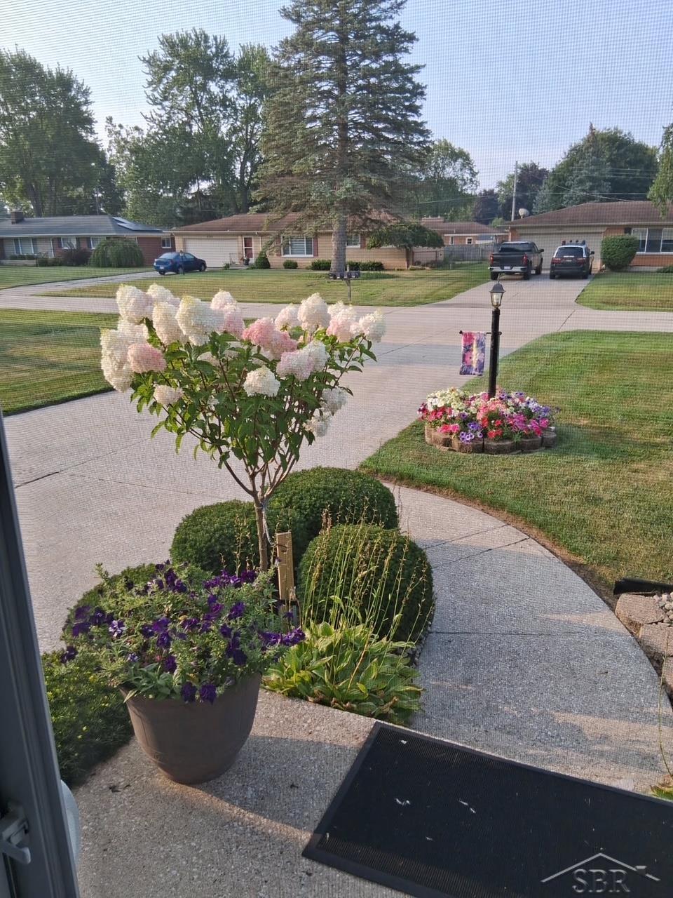 Photo 2 of Single family home for sale at 4384 Beckett Pl, Saginaw, MI 48603 | MLS# 61050222266 | Listing updated on 2026-09-18