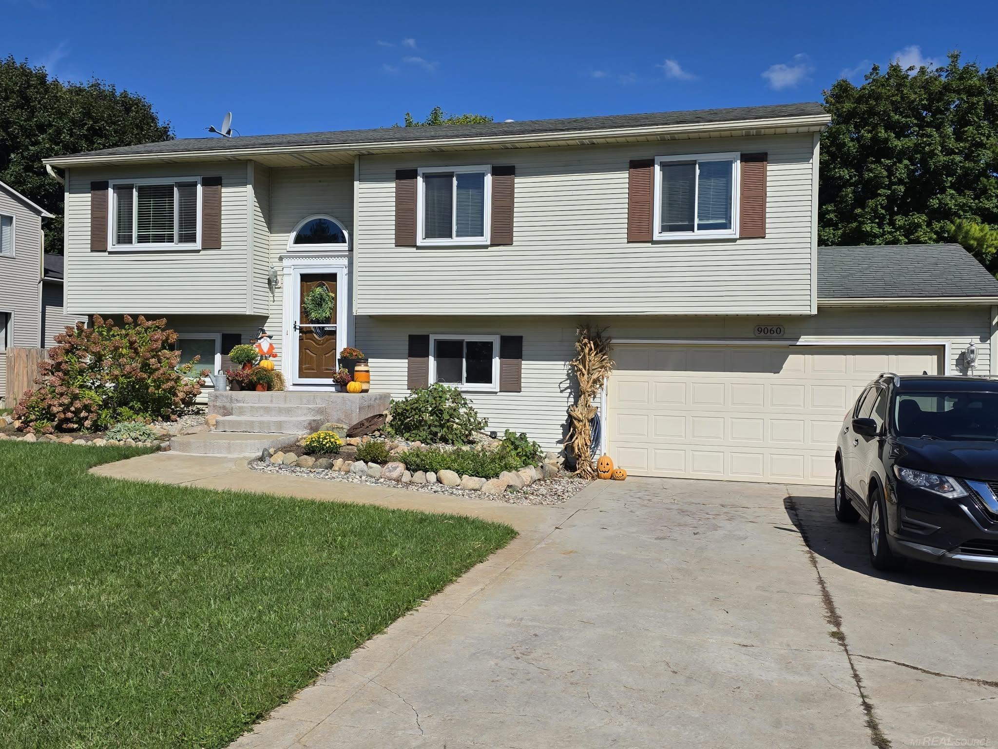 Photo 2 of Single family home for sale at 9060 Wildwood Lake Dr, Whitmore Lake, MI 48189 | MLS# 58050222274 | Listing updated on 2026-09-18