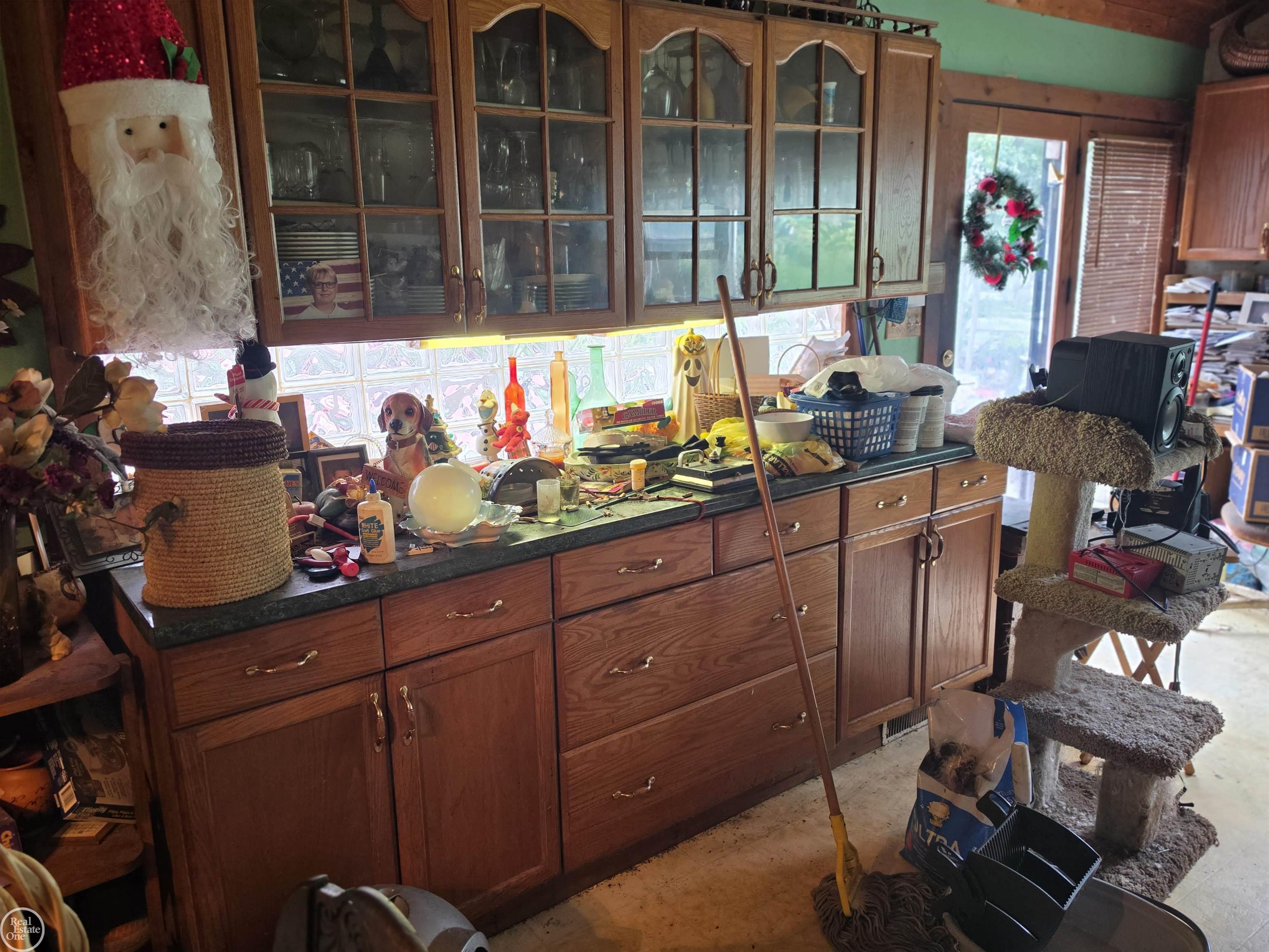 Photo 2 of Single family home for sale at 21801 Midway Ave, Southfield, MI 48075 | MLS# 58050222277 | Listing updated on 2026-09-18