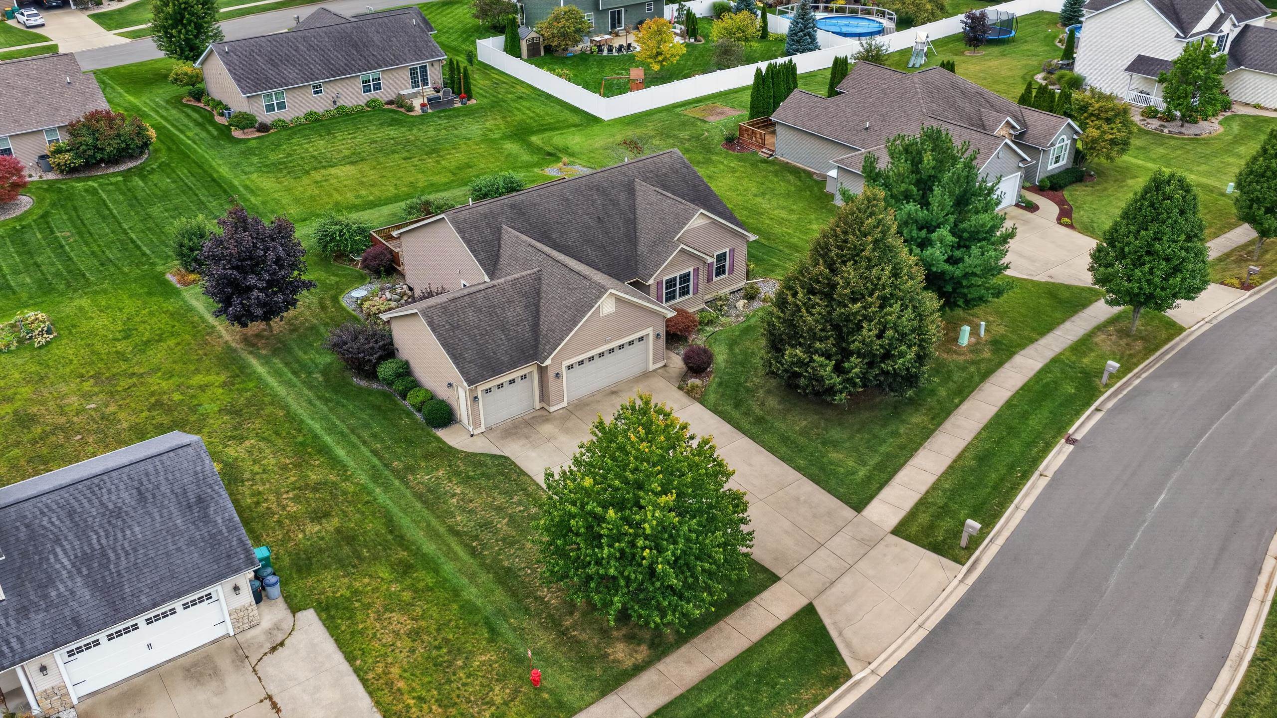 Photo 2 of Single family home for sale at 2174 Jaime Dr, Bay City, MI 48706 | MLS# 50222287 | Listing updated on 2026-09-18