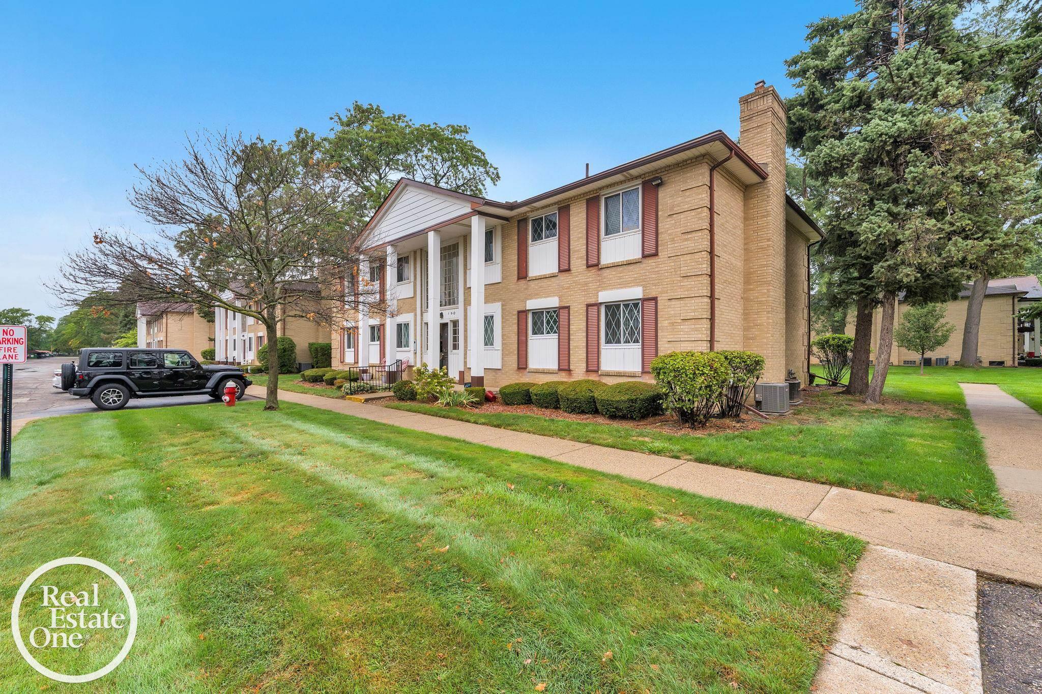 Photo 2 of Condo for sale at 29225 Hayes Rd #11 I, Warren, MI 48088 | MLS# 50222292 | Listing updated on 2026-09-18