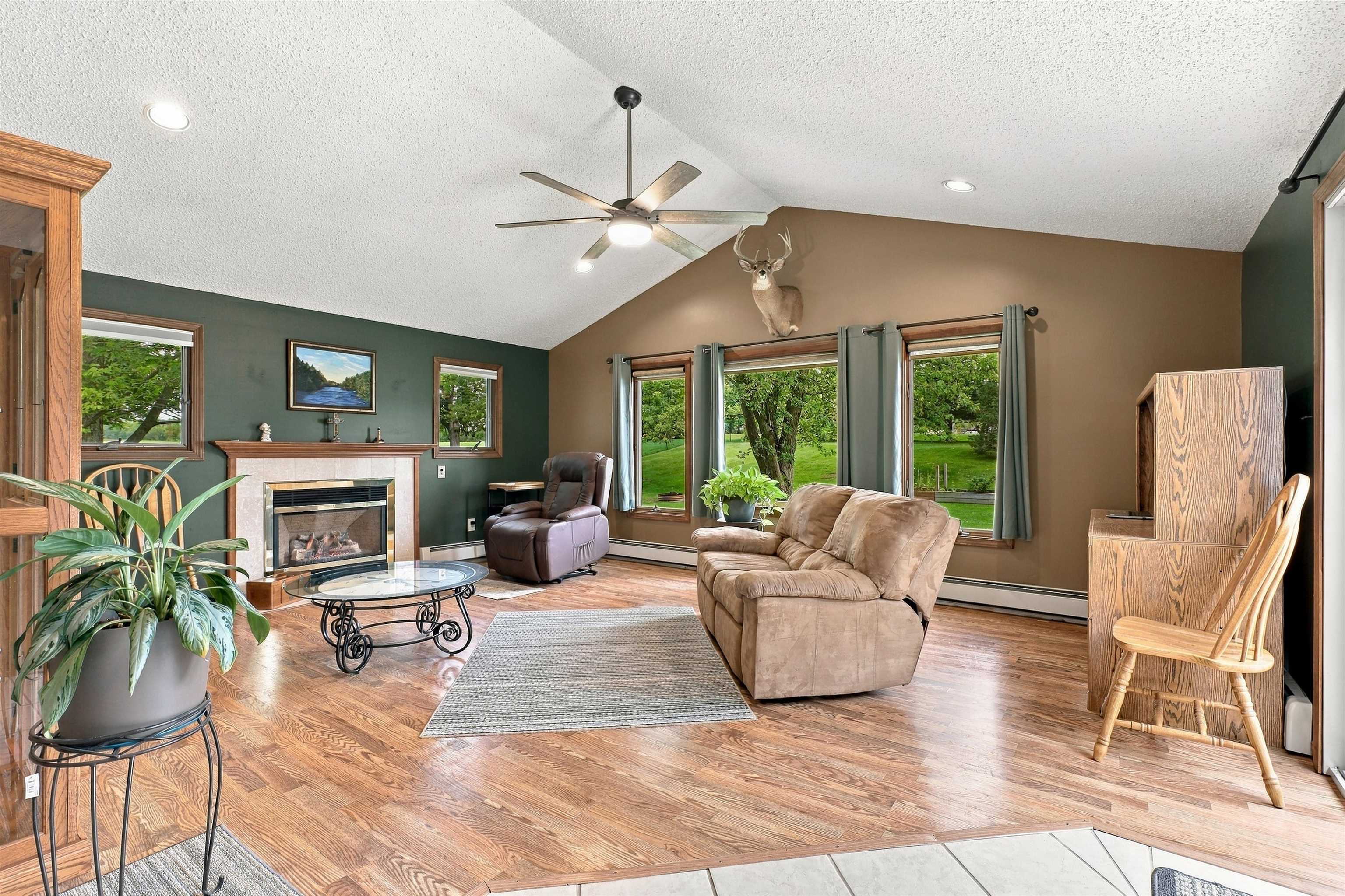Photo 2 of Single family home for sale at 7275 Hall Rd, Davisburg, MI 48350 | MLS# 50222293 | Listing updated on 2026-10-05