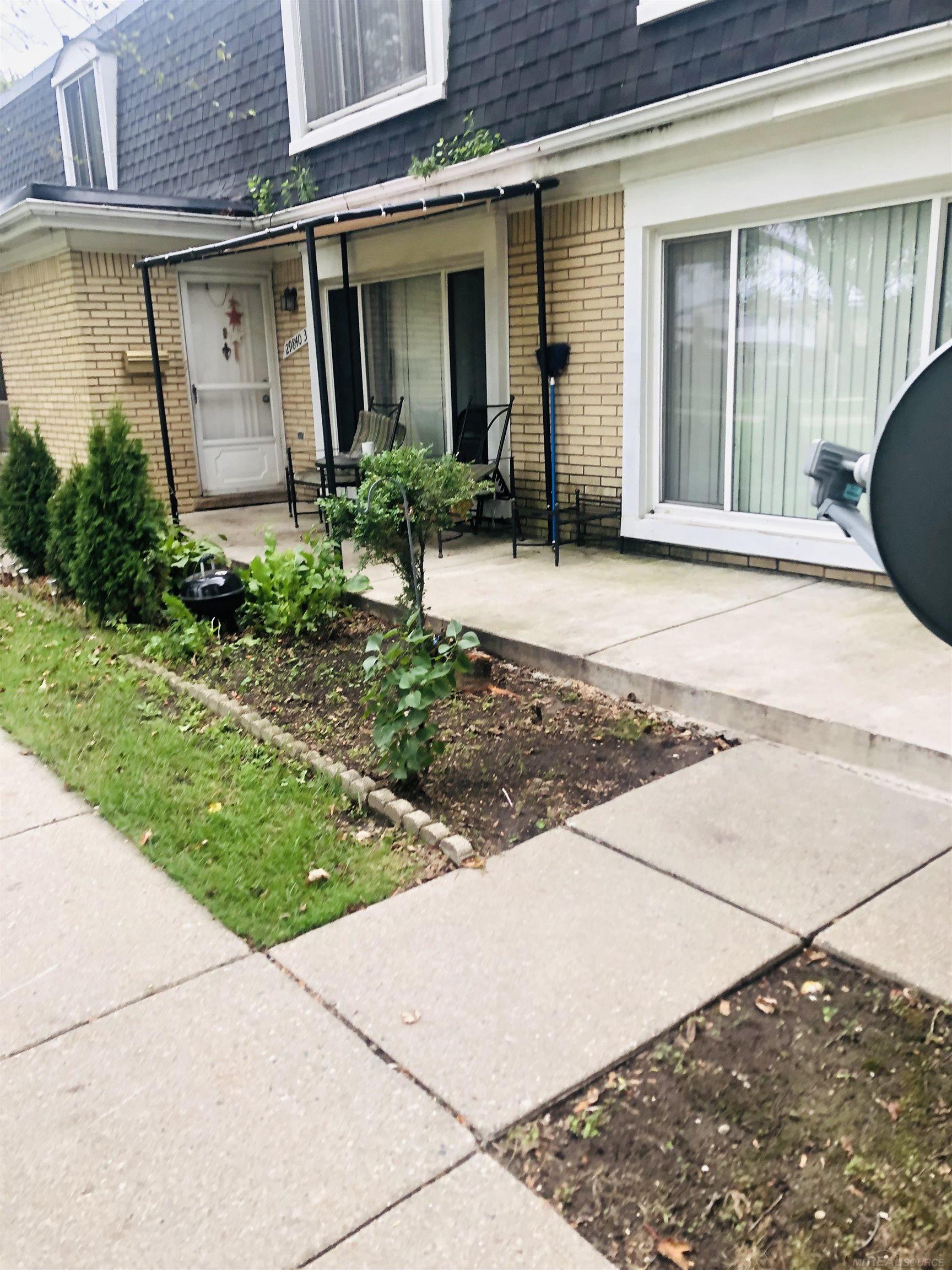 Photo 3 of Condo for sale at 29840 City Ctr Dr #2, Warren, MI 48093 | MLS# 50222306 | Listing updated on 2026-09-19