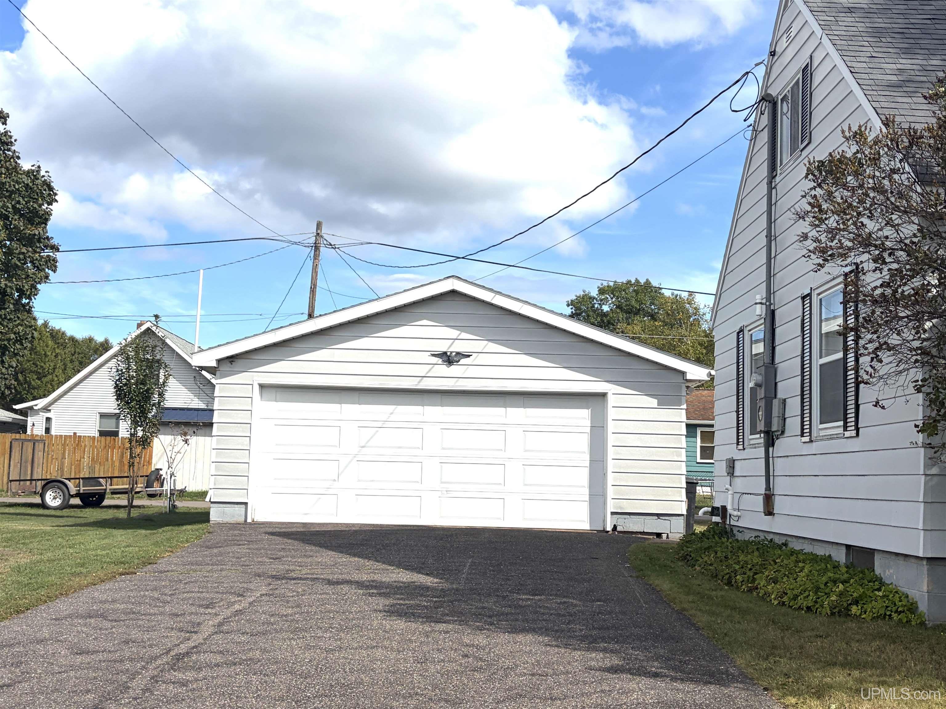 Photo 2 of Single family home for sale at 1836 Prairie Ave, Ishpeming, MI 49849 | MLS# 50222314 | Listing updated on 2026-09-30