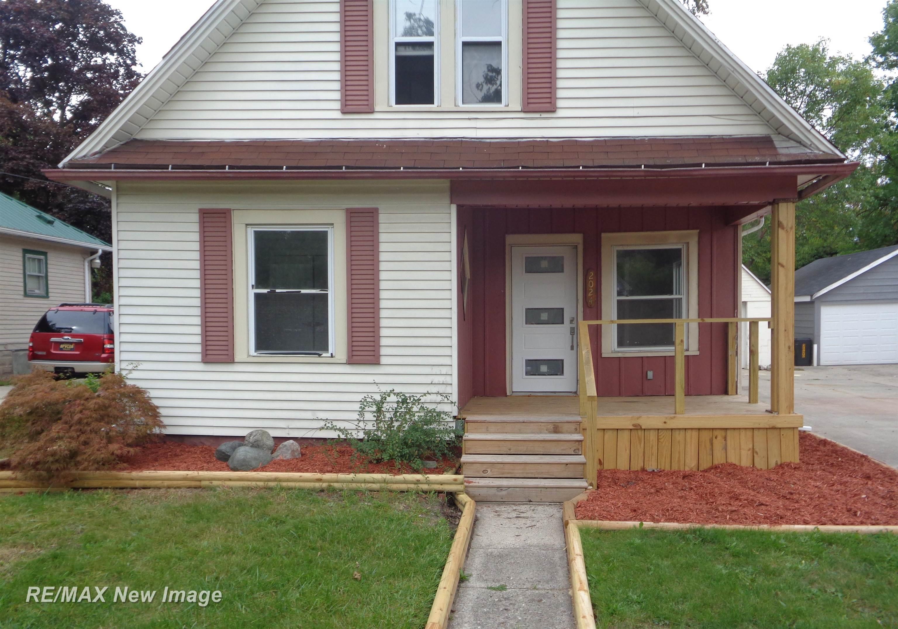 Photo 1 of Single family home for sale at 2024 Vermont St, Saginaw, MI 48602 | MLS# 61050222318 | Listing updated on 2026-09-19