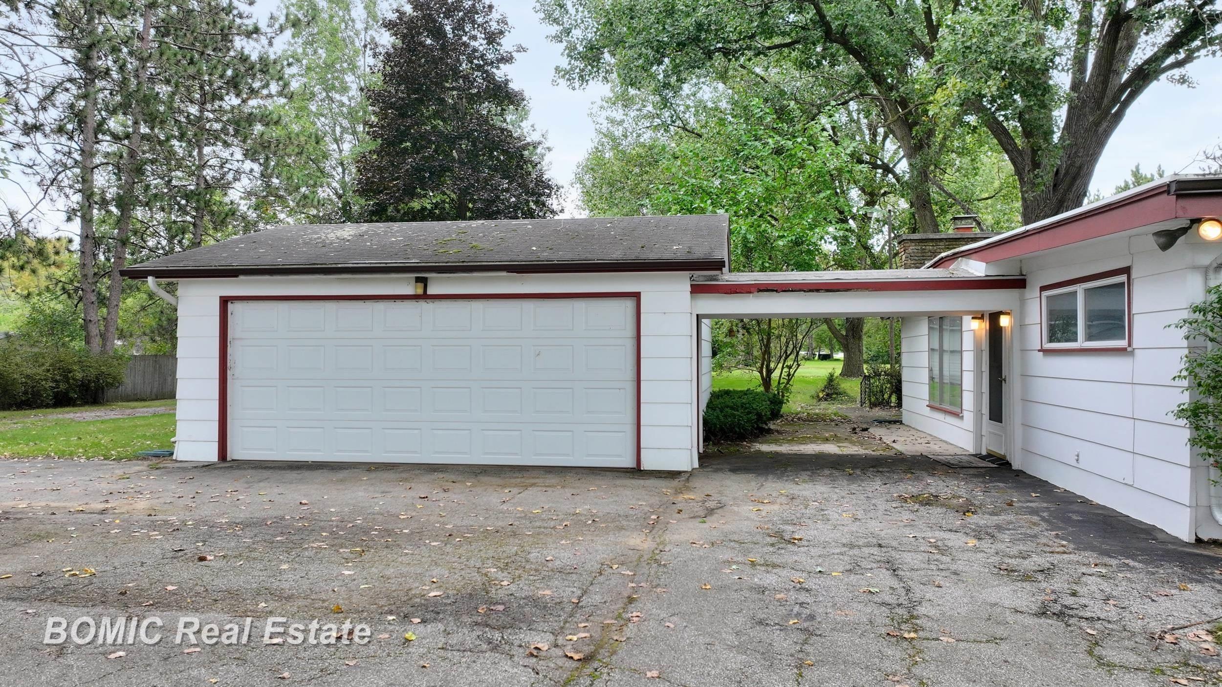 Photo 3 of Single family home for sale at 5161 S Washington Rd, Saginaw, MI 48601 | MLS# 61050222323 | Listing updated on 2026-09-19