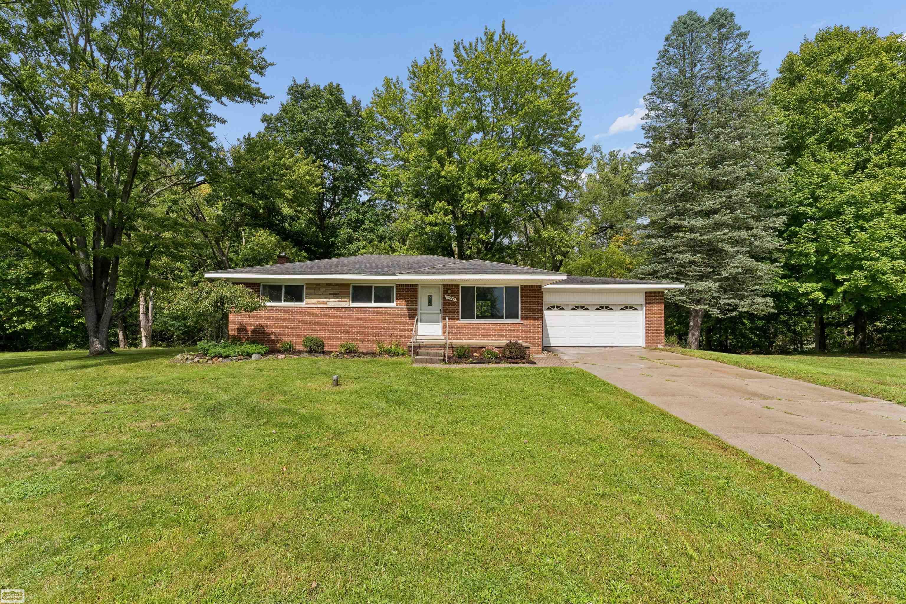 Photo 1 of Single family home for sale at 21601 Chester Rd, Ray, MI 48096 | MLS# 58050222324 | Listing updated on 2026-09-19